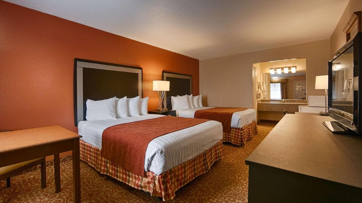 SureStay Hotel by Best Western Zapata exterior or lobby in Zapata, TX — main listing photo