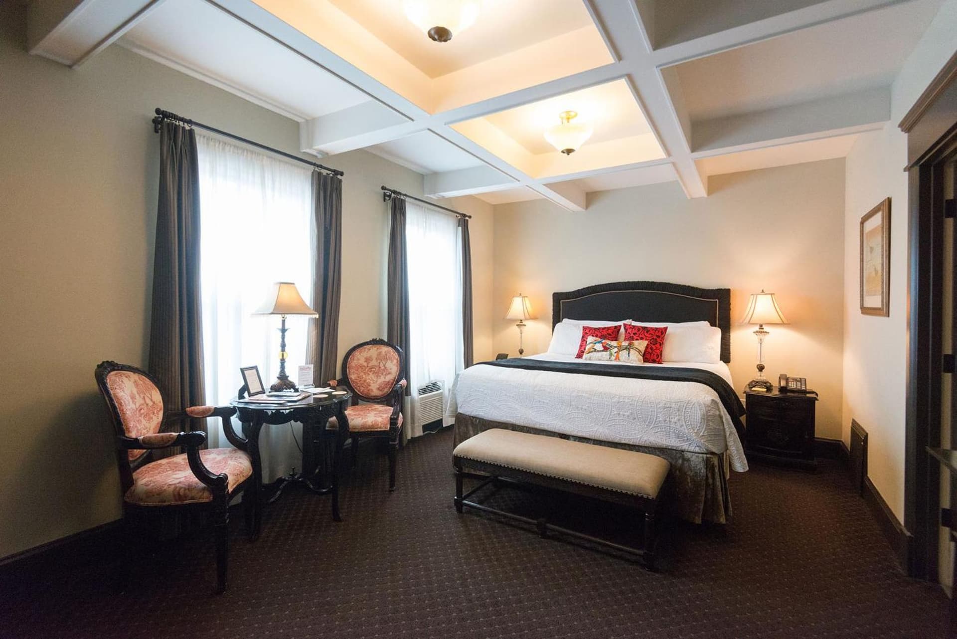 Camas Boutique Hotel gallery photo in Camas, WA — image 59