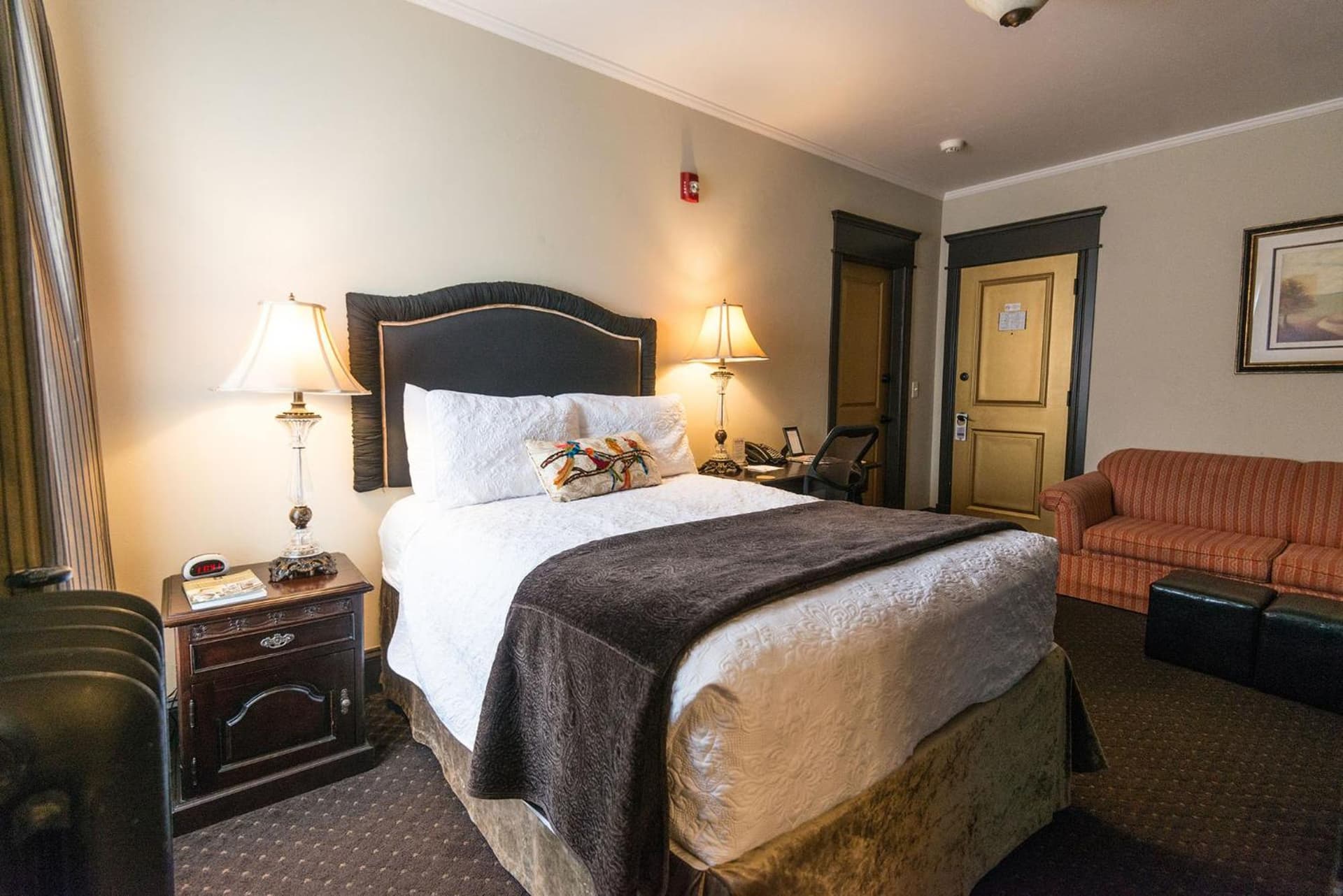 Camas Boutique Hotel gallery photo in Camas, WA — image 45
