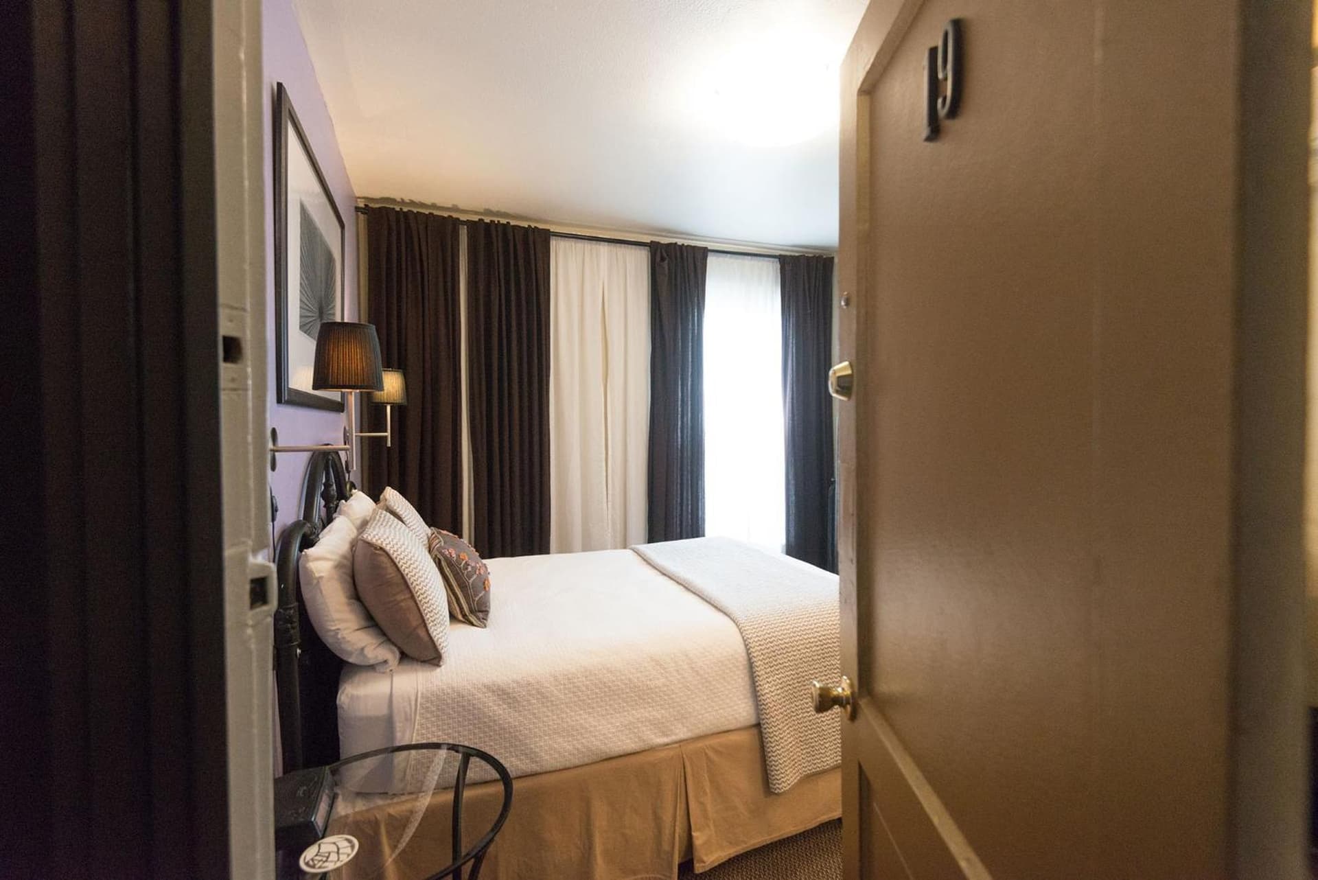 Camas Boutique Hotel gallery photo in Camas, WA — image 26