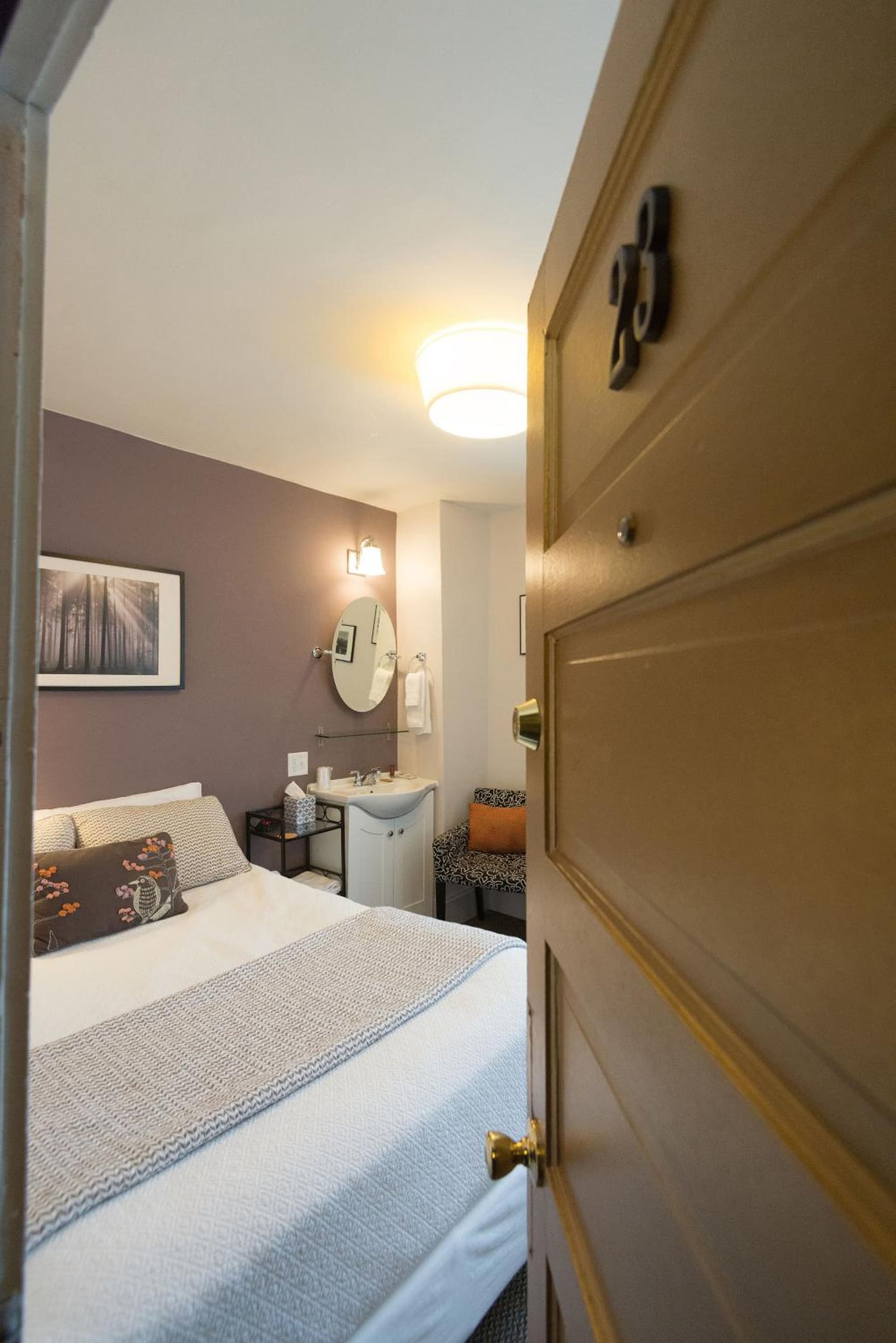 Camas Boutique Hotel gallery photo in Camas, WA — image 89