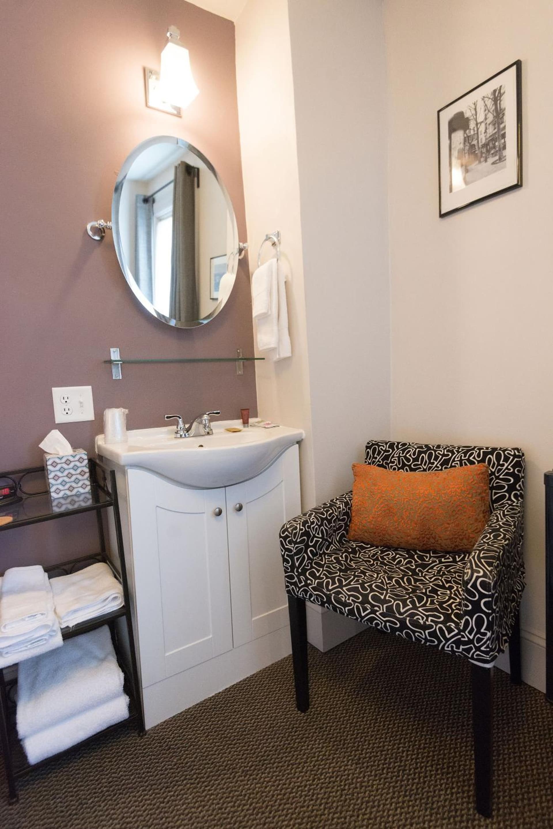 Camas Boutique Hotel gallery photo in Camas, WA — image 22