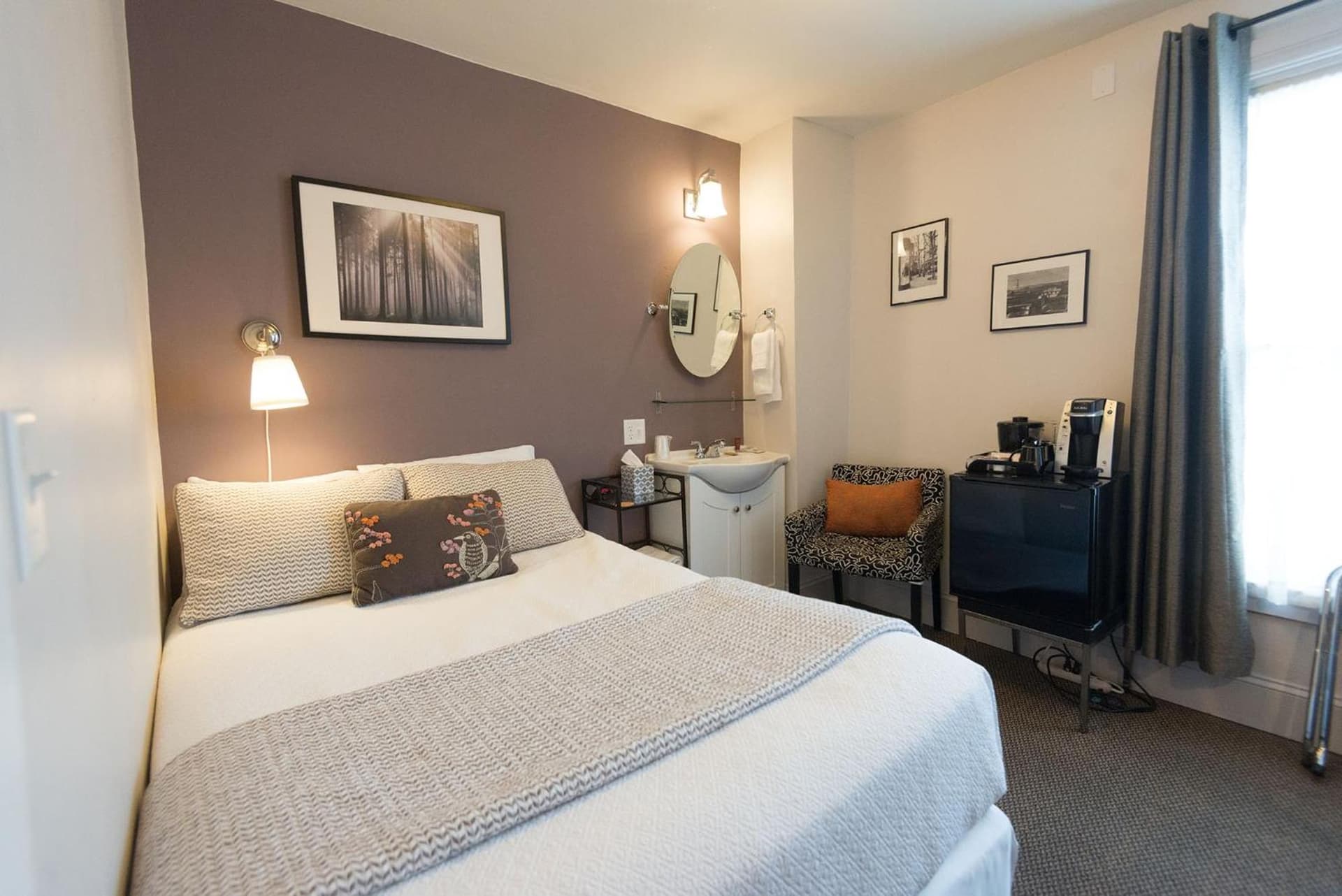 Camas Boutique Hotel gallery photo in Camas, WA — image 73