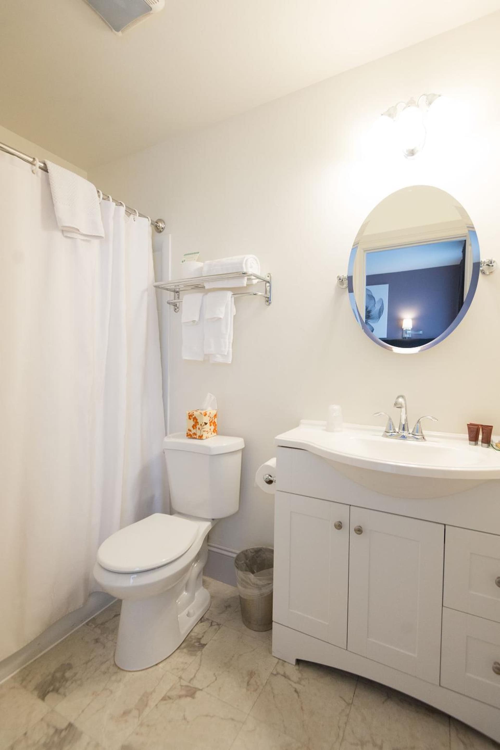Camas Boutique Hotel gallery photo in Camas, WA — image 6