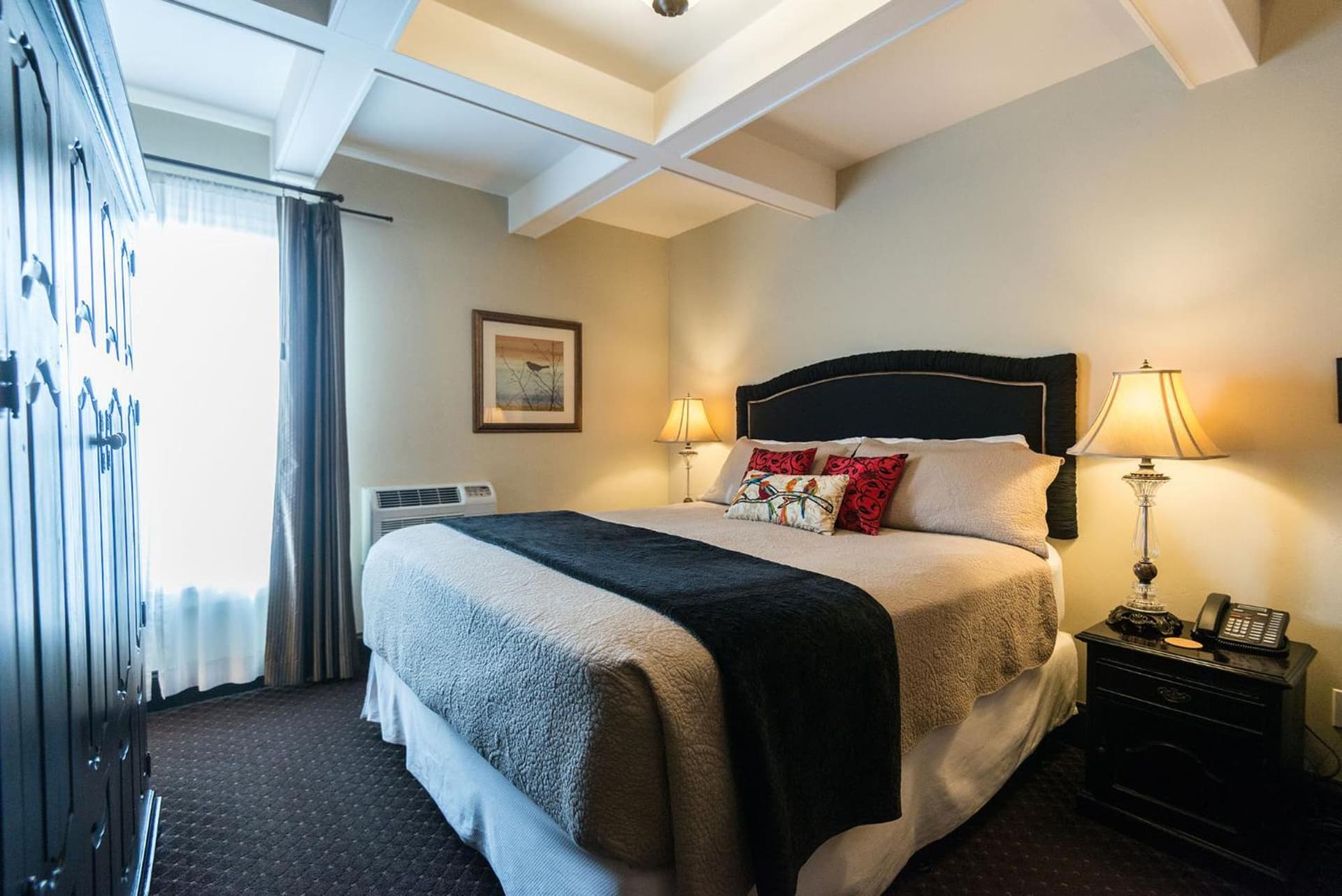 Camas Boutique Hotel gallery photo in Camas, WA — image 49