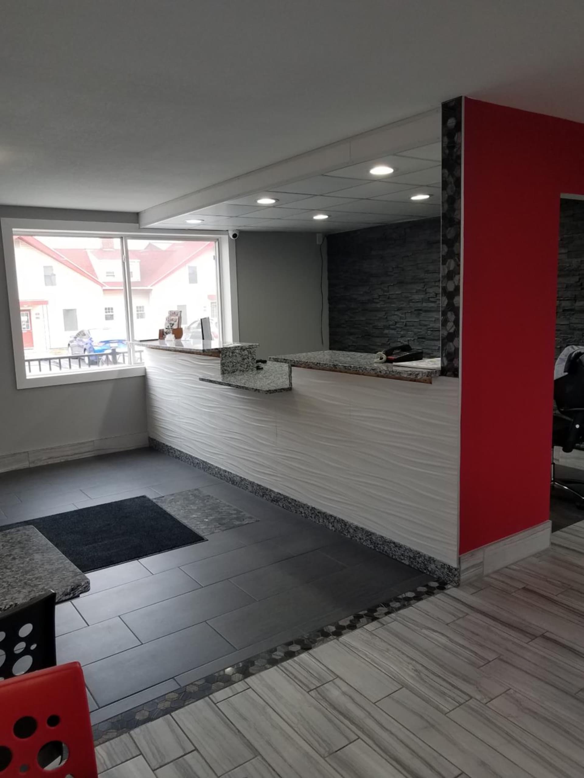 Red Carpet Inn Rochester interior in Rochester, MN — gallery photo 2