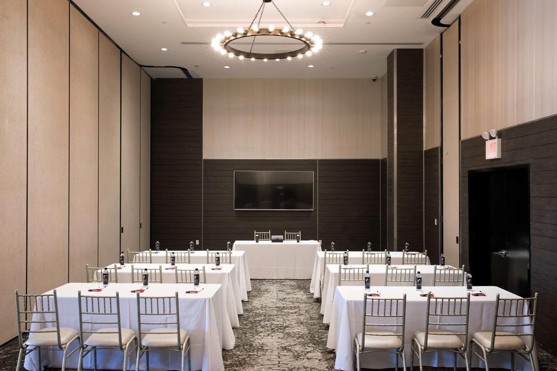 Ravel Hotel Trademark Collection by Wyndham gallery photo in Queens, NY — image 57