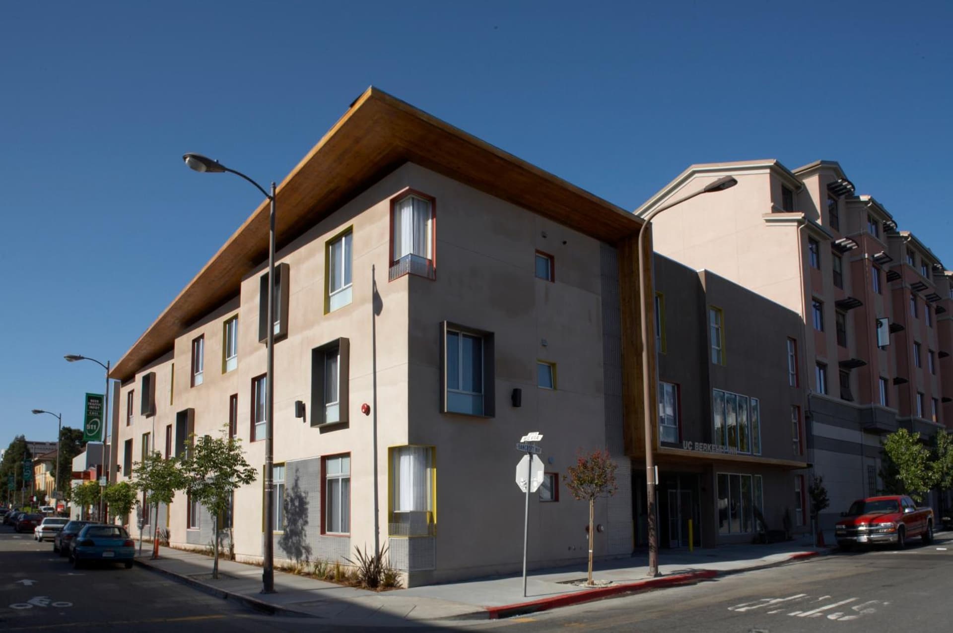 Downtown Berkeley Inn interior in Berkeley, CA — gallery photo 2
