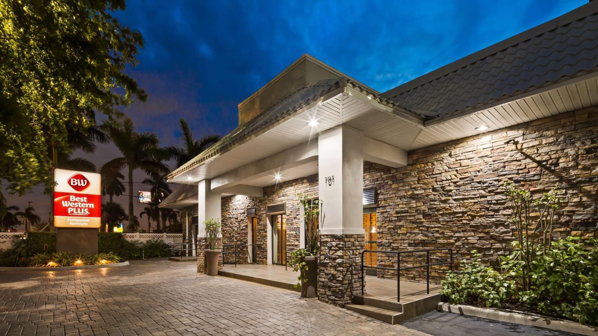 Best Western Plus Hollywood/Aventura gallery photo in Hollywood, FL — image 8