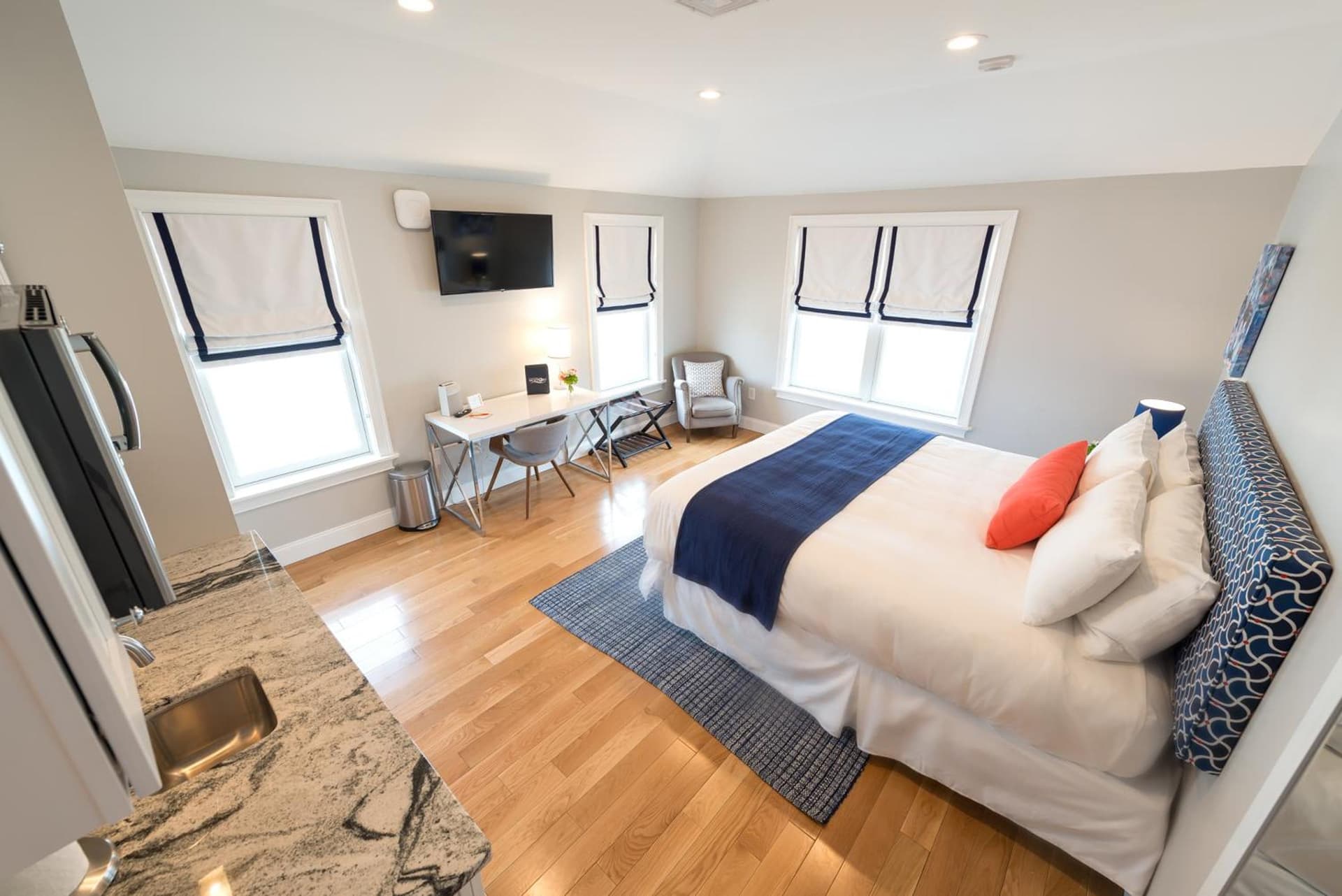 The East Island Reserve Hotel gallery photo in Middletown, RI — image 99
