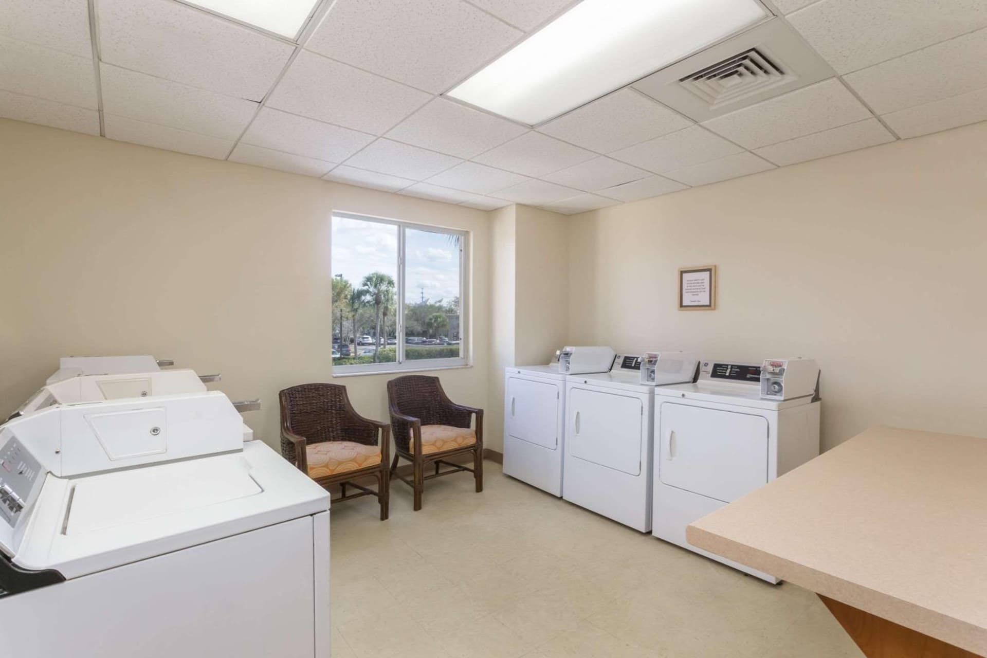 Hawthorn Extended Stay by Wyndham Naples gallery photo in Naples, FL — image 39