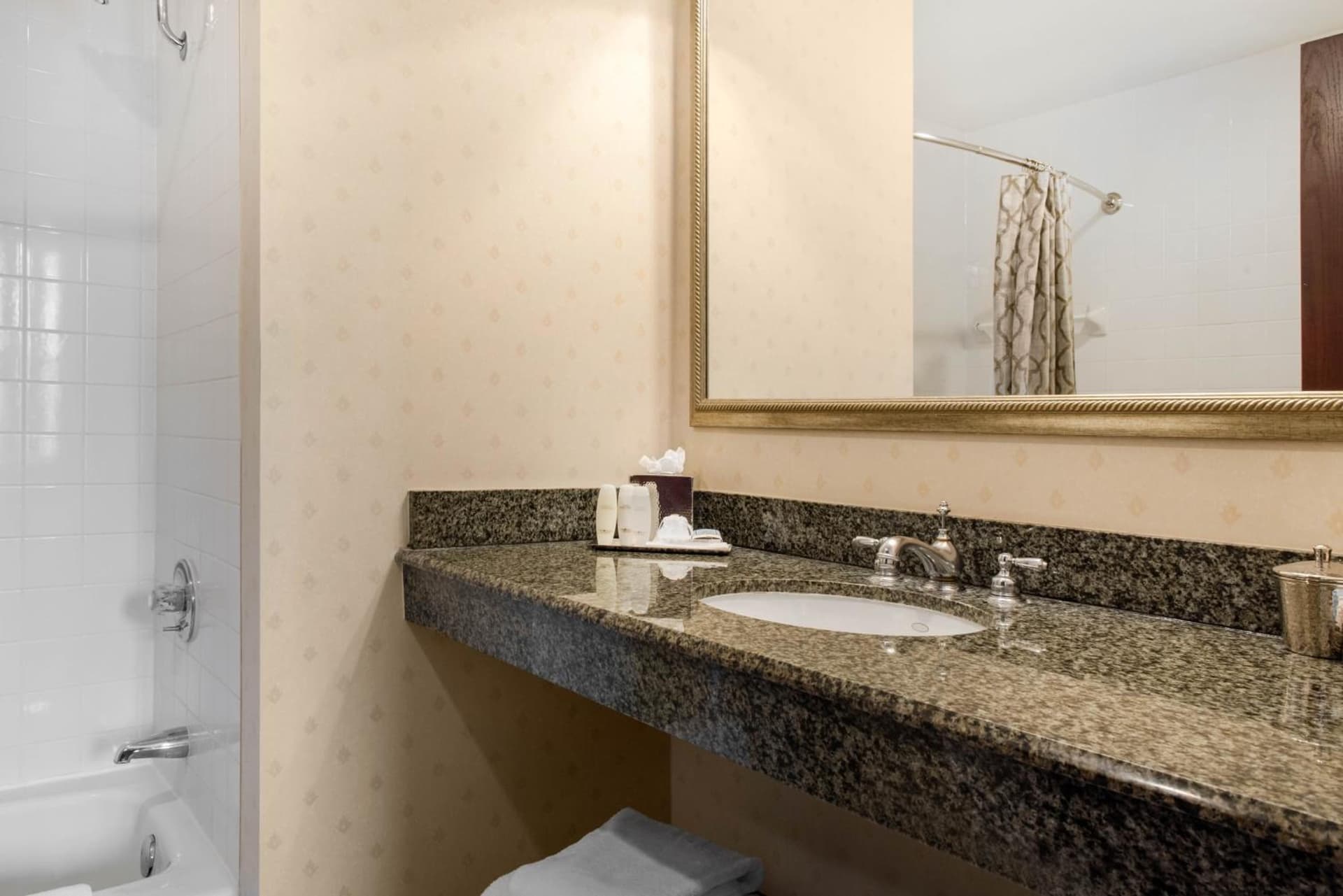 Omni Severin Hotel gallery photo in Indianapolis, IN — image 41