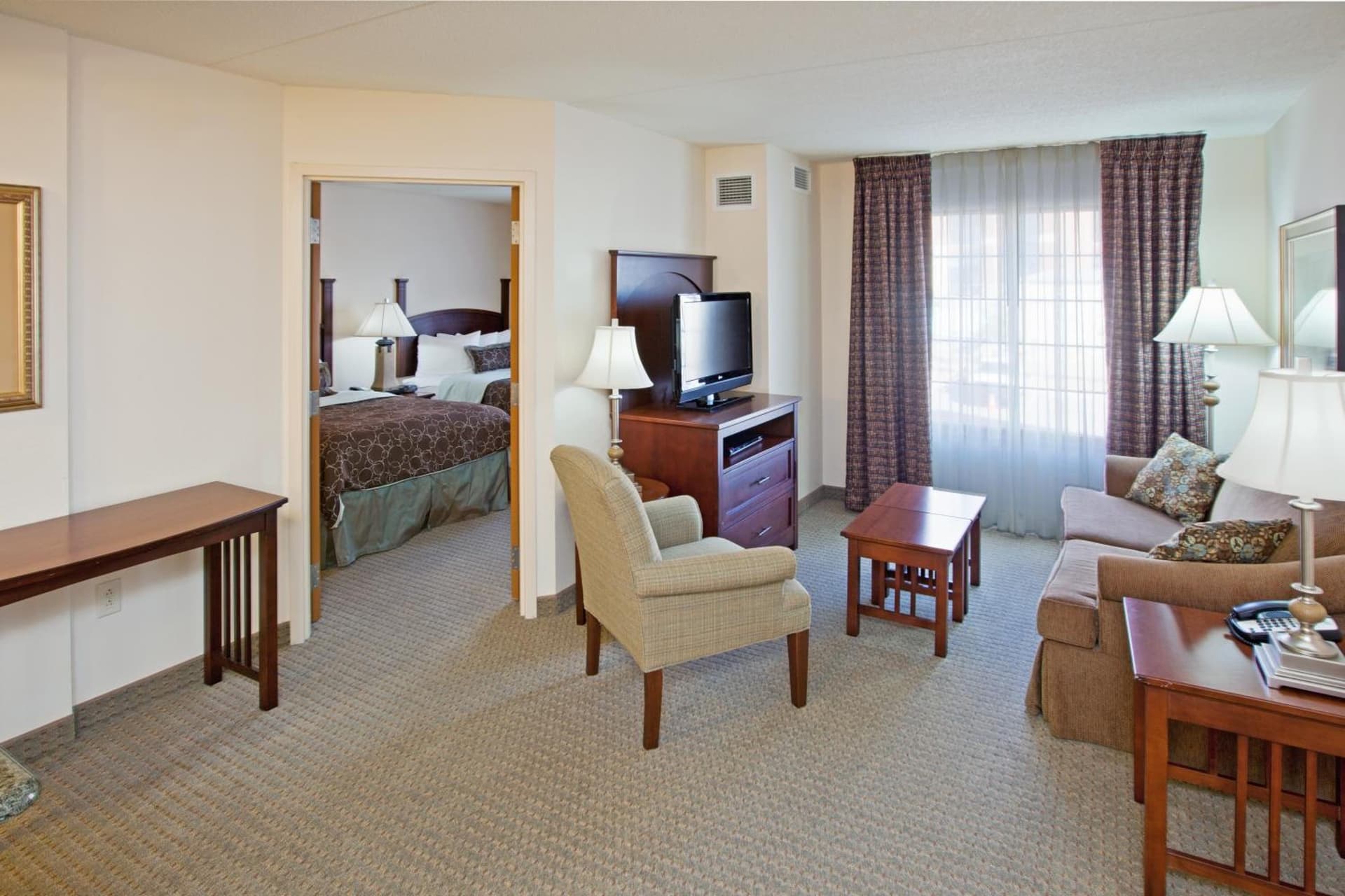 Staybridge Suites Indianapolis Downtown-Convention Center by IHG gallery photo in Indianapolis, IN — image 35