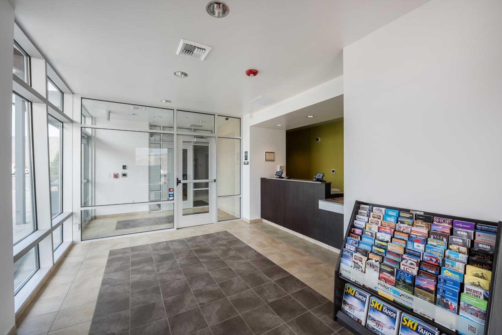 Studio 6-Mccarran, NV - Sparks - Tahoe - Reno Industrial Center gallery photo in Clark, NV — image 41