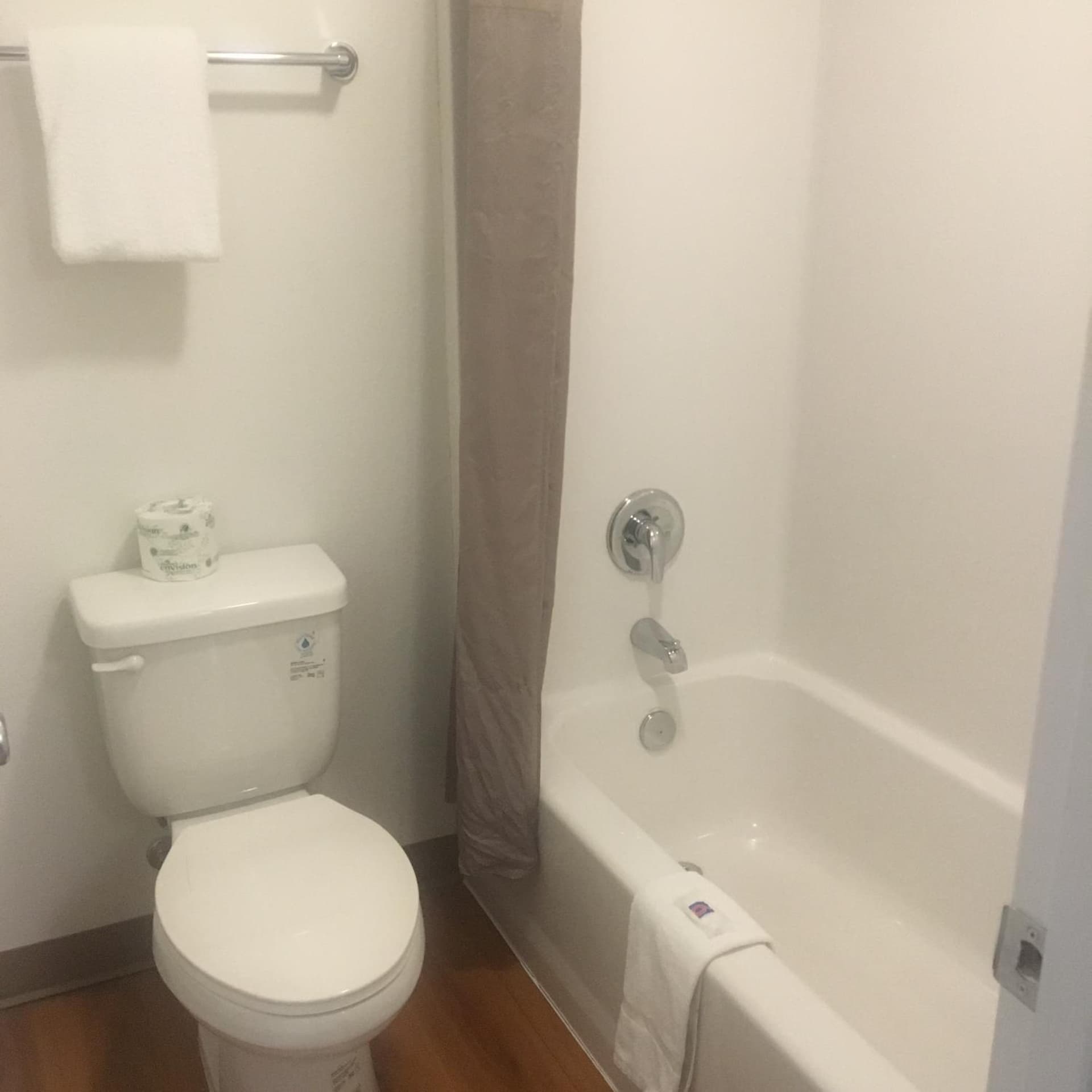 Motel 6-Bremerton, WA property views in Bremerton, WA — gallery photo 3