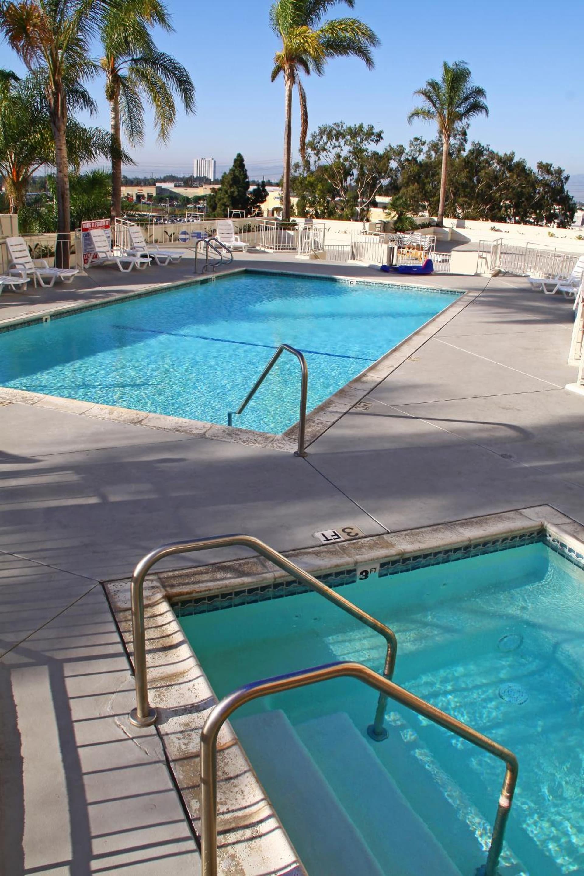 LA Crystal Hotel -Los Angeles-Long Beach Area gallery photo in Carson, CA — image 103