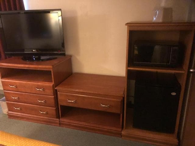Americas Best Value Inn Seward interior in Seward, NE — gallery photo 2