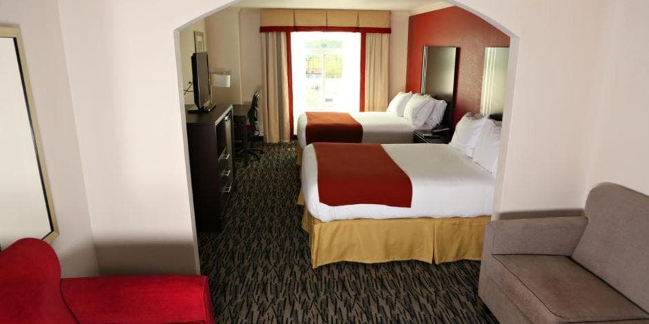 Holiday Inn Express Hotel & Suites - Sumter by IHG interior in Sumter, SC — gallery photo 2