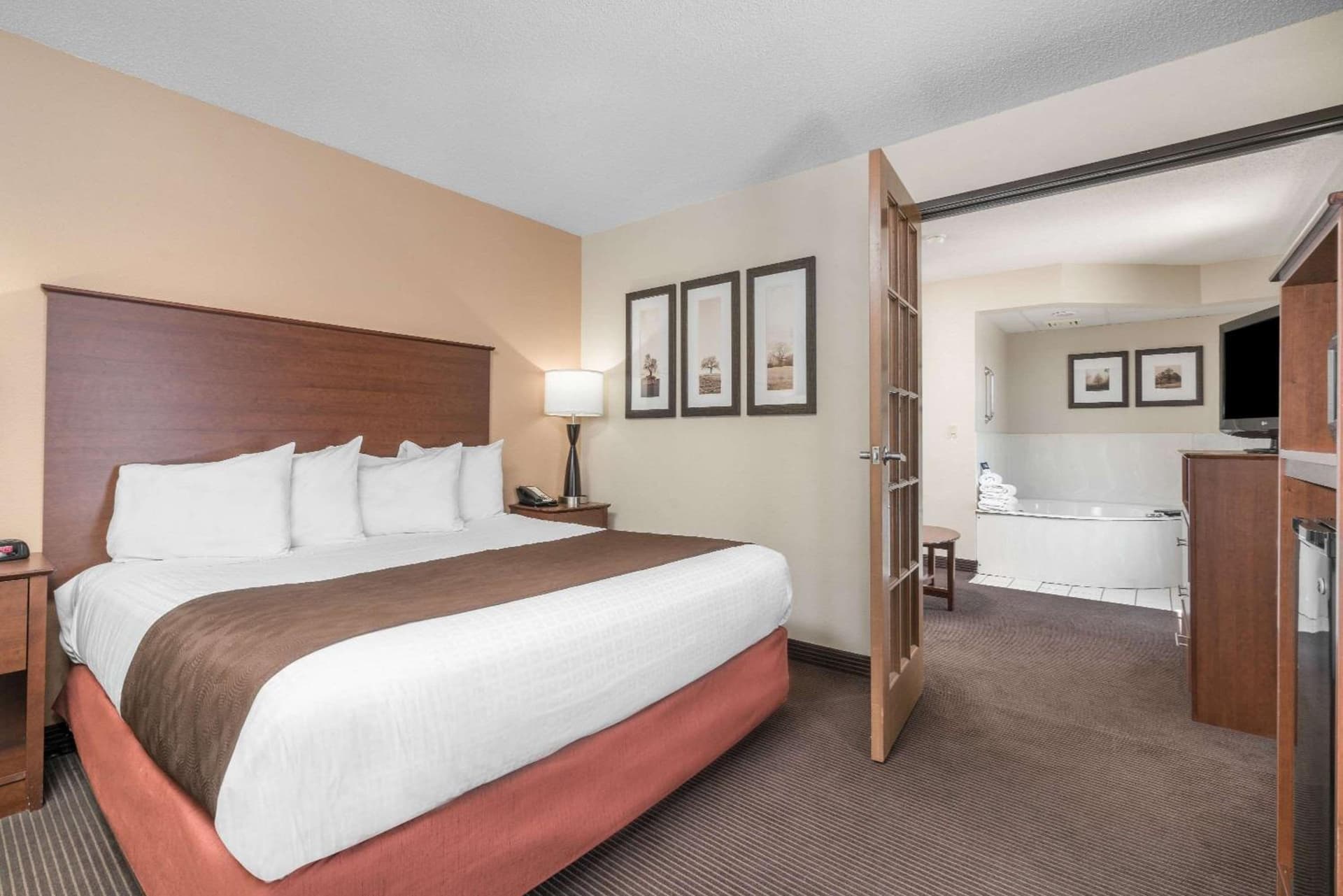 AmericInn by Wyndham Bismarck gallery photo in Bismarck, ND — image 6