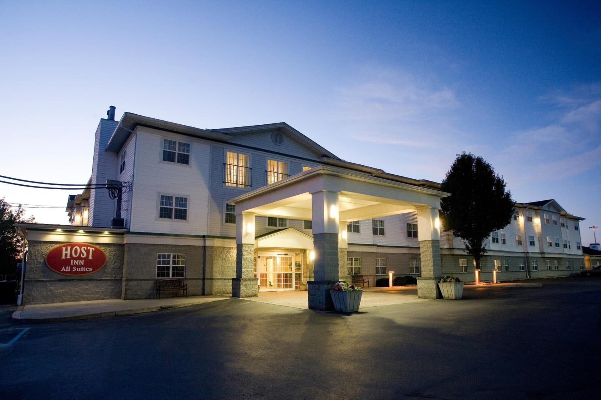 Host Inn an All Suites Hotel gallery photo in Wilkes-Barre, PA — image 11