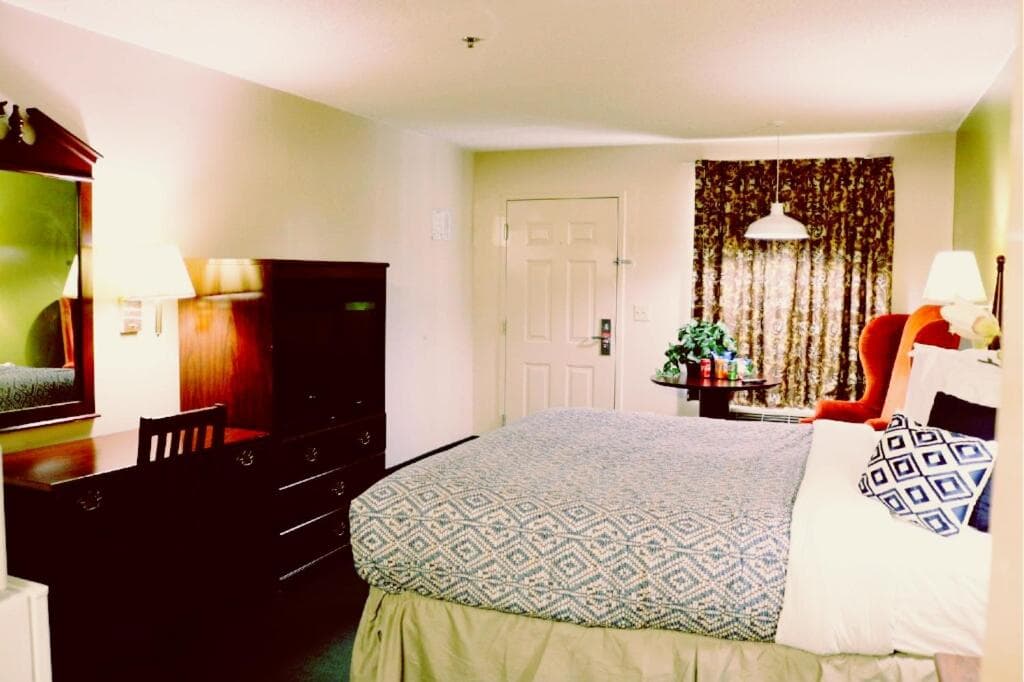 Americas Best Value Inn - Rome property views in Lindale, GA — gallery photo 3