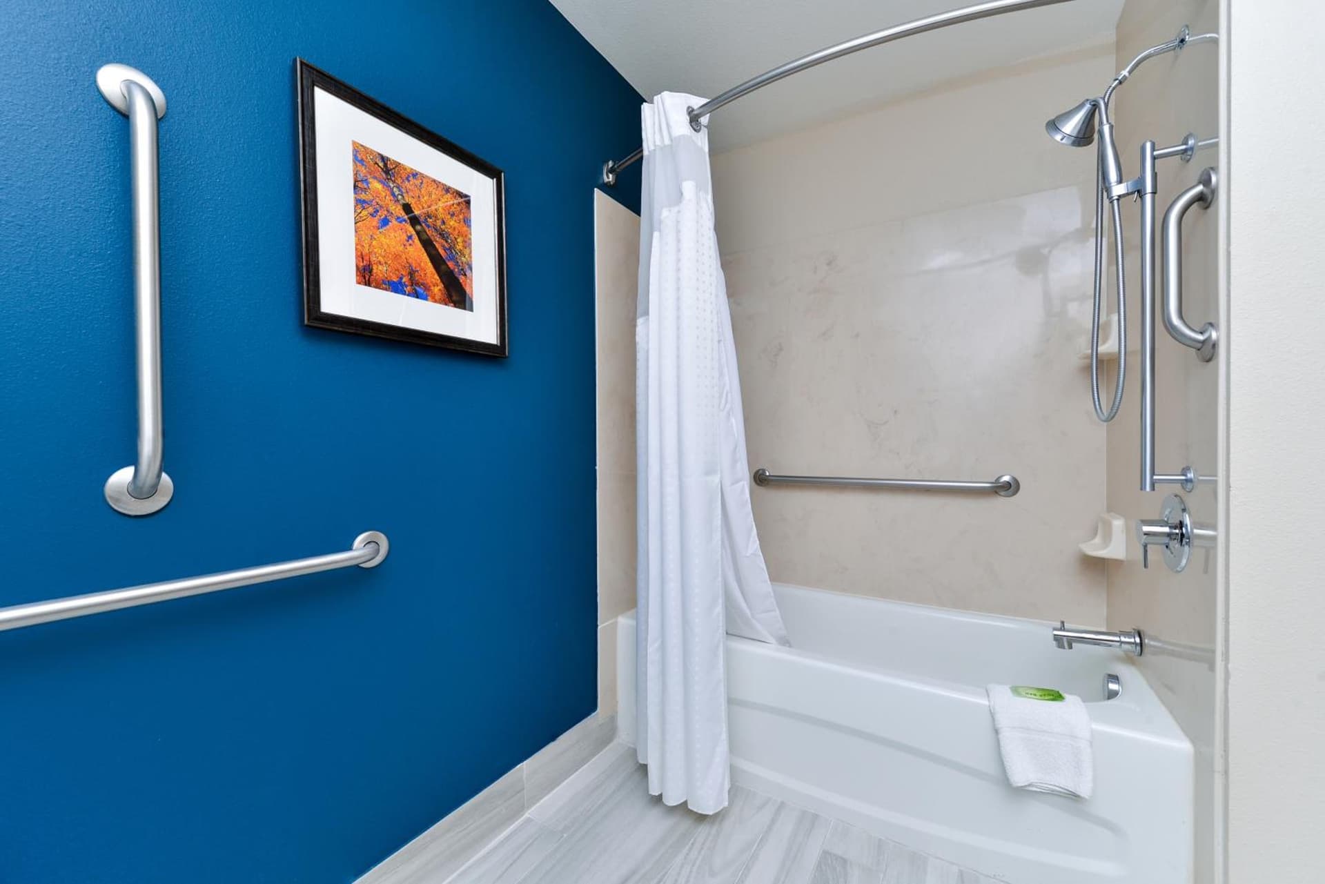 Holiday Inn Express Albuquerque N - Bernalillo by IHG gallery photo in Bernalillo, NM — image 44