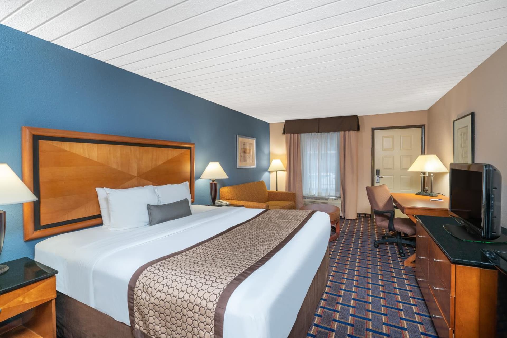 Baymont by Wyndham Knoxville I-75 gallery photo in Knoxville, TN — image 45