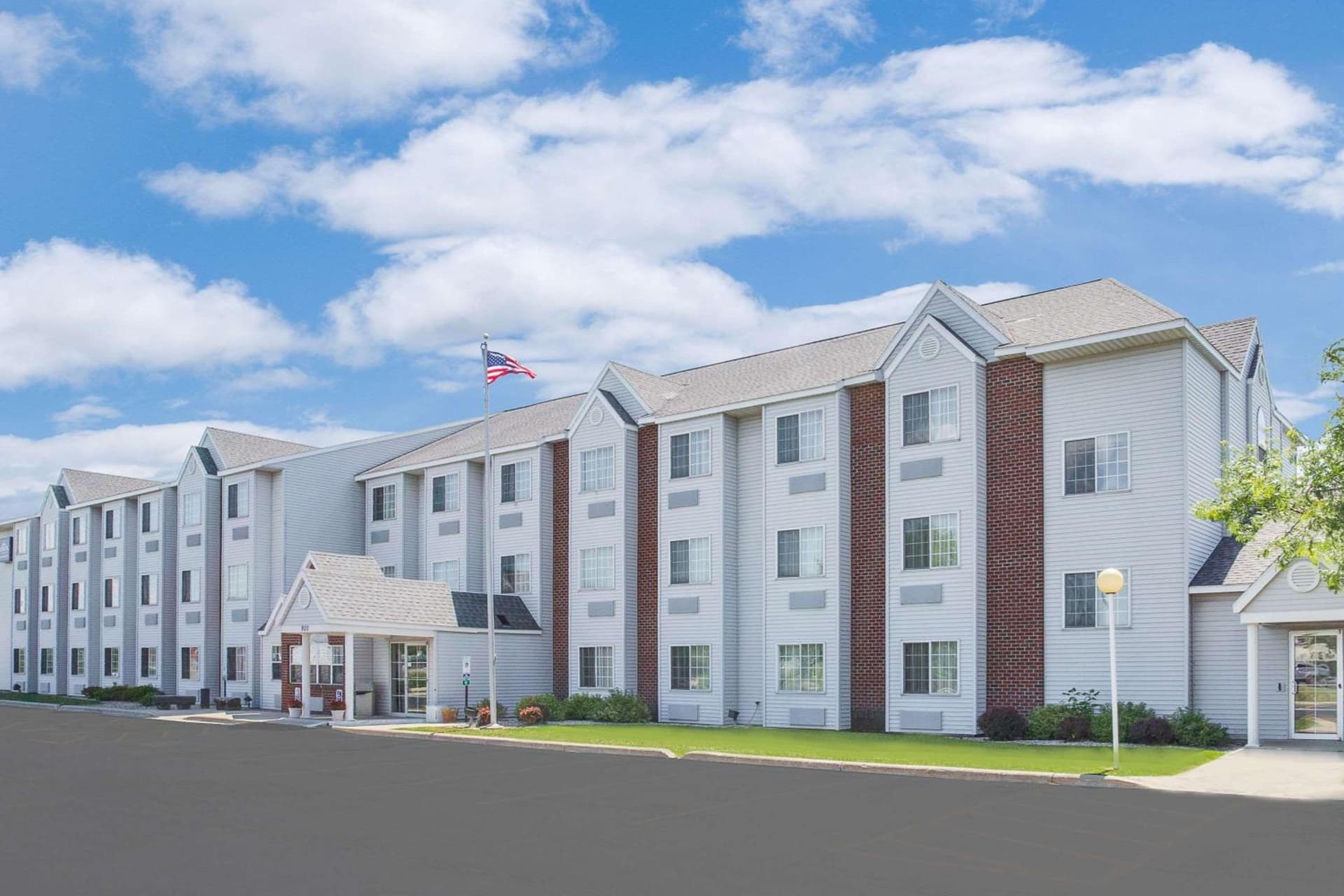 Microtel Inn & Suites by Wyndham Fond Du Lac featured exterior or lobby in Fond du Lac, WI — similar hotel