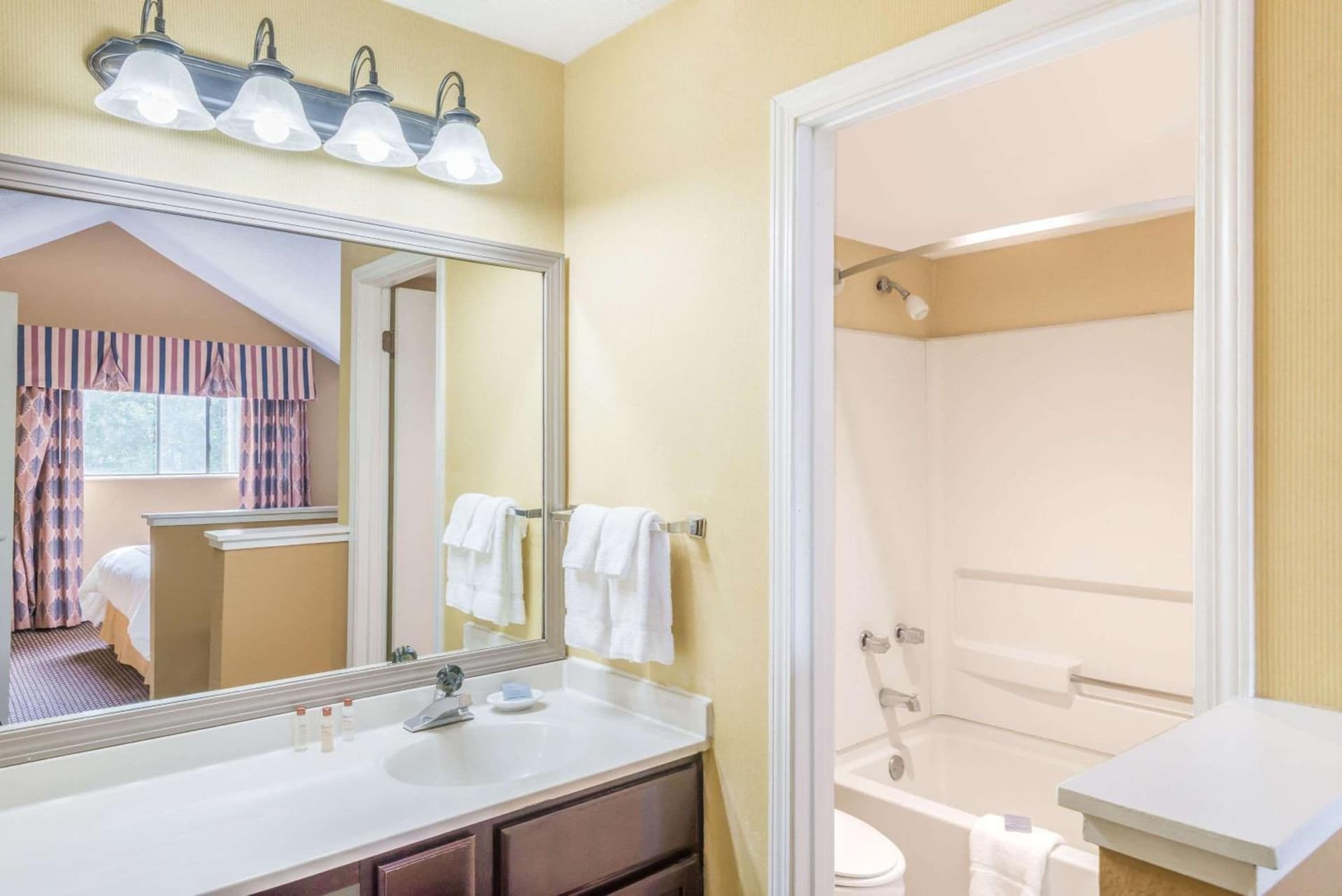 Hawthorn Extended Stay by Wyndham Dayton gallery photo in Dayton, OH — image 10