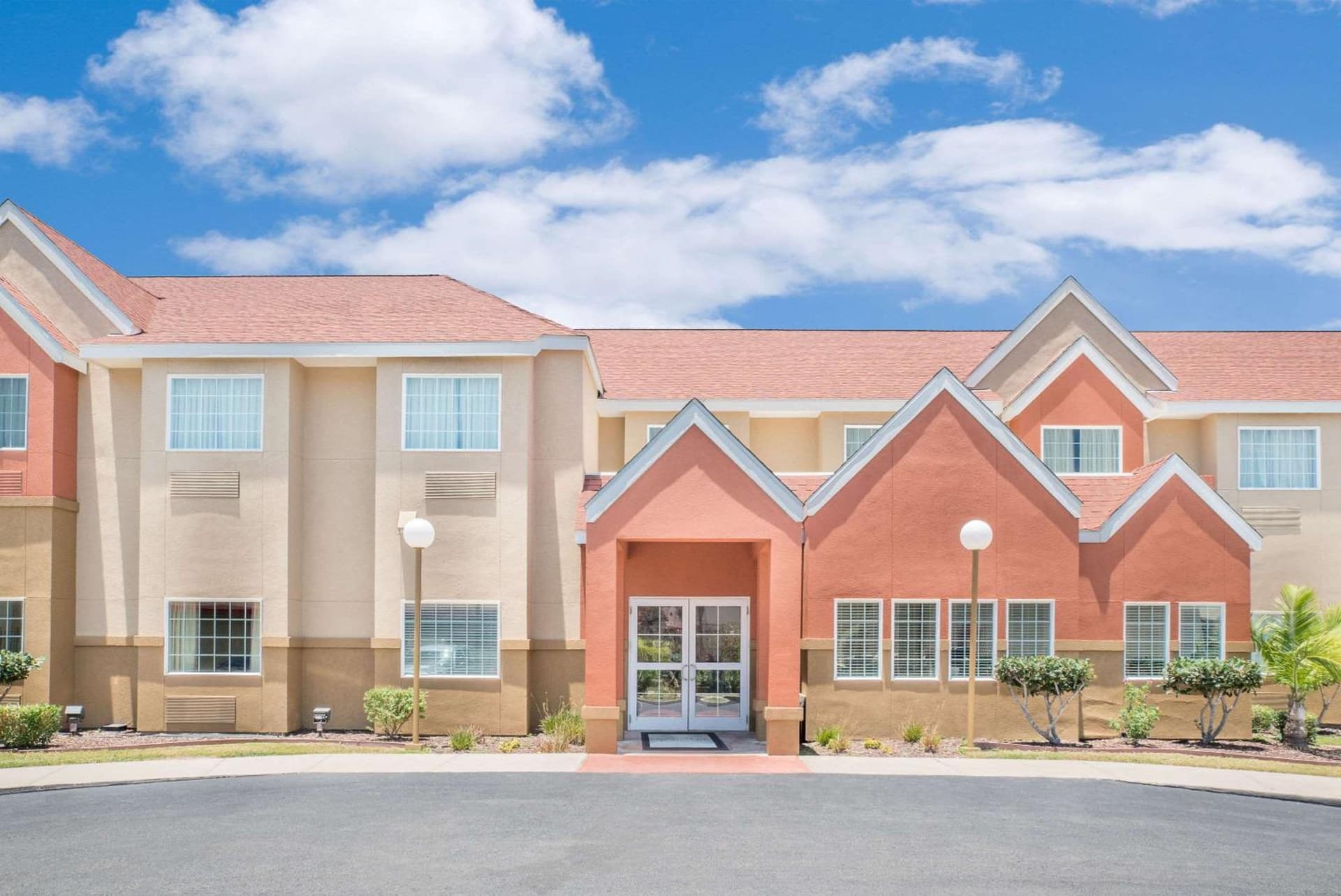Microtel Inn & Suites by Wyndham Corpus Christi/Aransas Pass featured exterior or lobby in Aransas Pass, TX — similar hotel