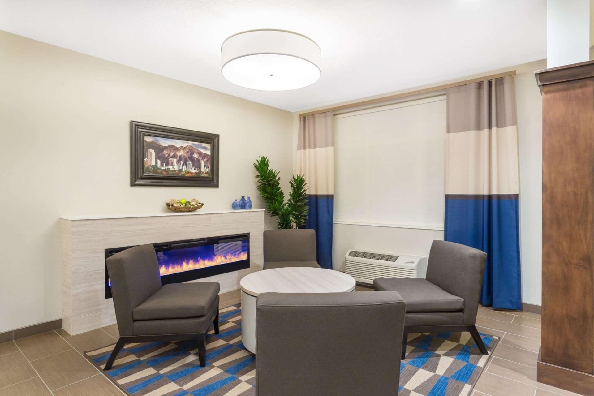 Microtel Inn & Suites by Wyndham Springville gallery photo in Springville, UT — image 43