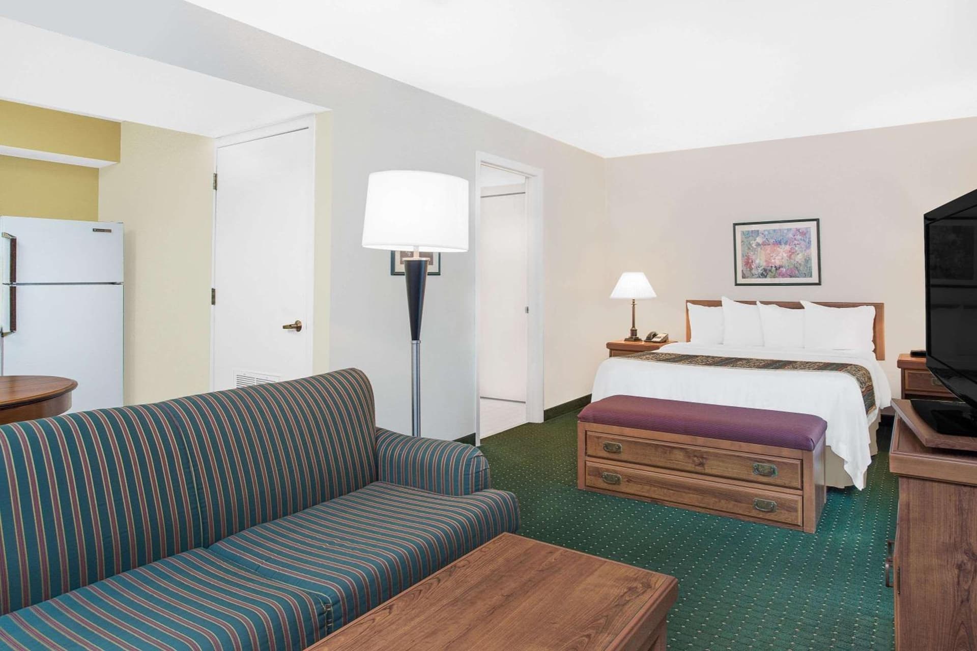 Hawthorn Extended Stay by Wyndham Green Bay gallery photo in Green Bay, WI — image 27
