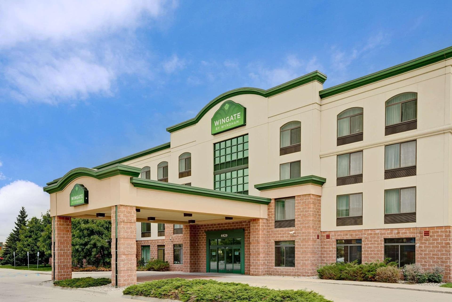 Wingate by Wyndham Fargo featured exterior or lobby in Fargo, ND — similar hotel