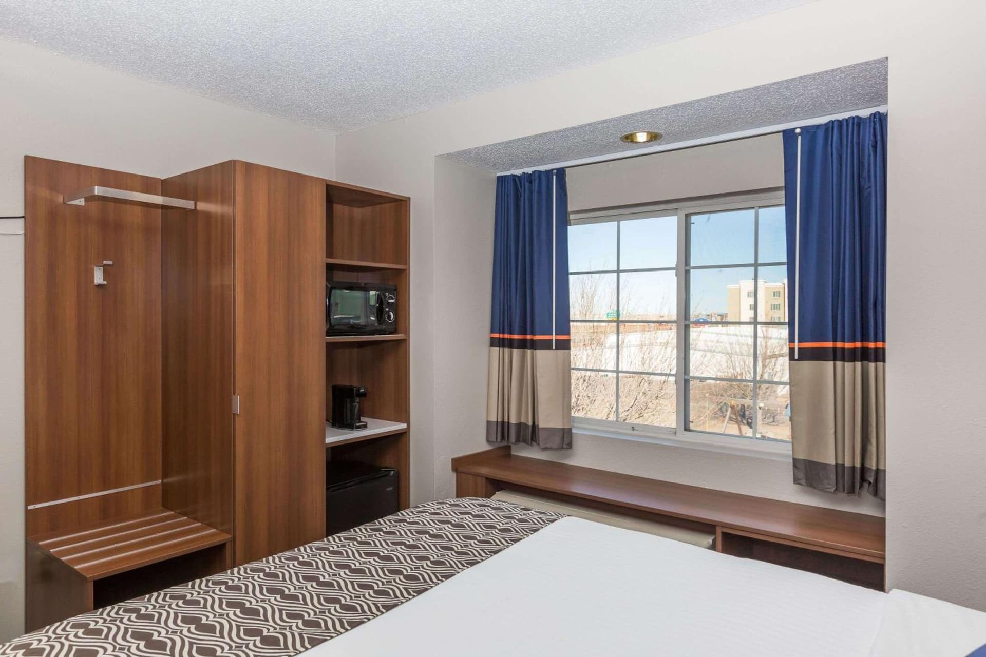 Microtel Inn & Suites by Wyndham Sioux Falls gallery photo in Sioux Falls, SD — image 15