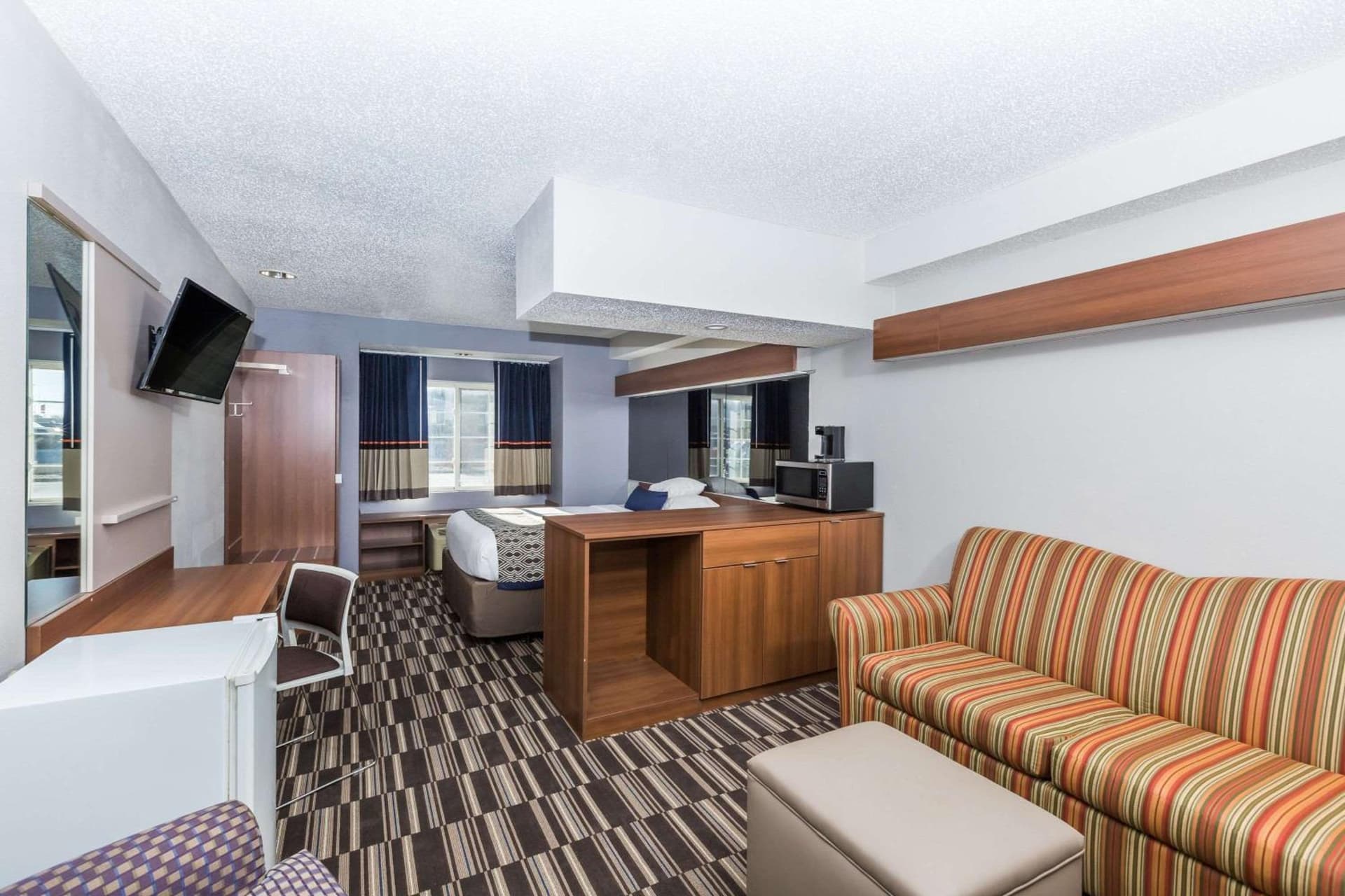 Microtel Inn & Suites by Wyndham Sioux Falls gallery photo in Sioux Falls, SD — image 16