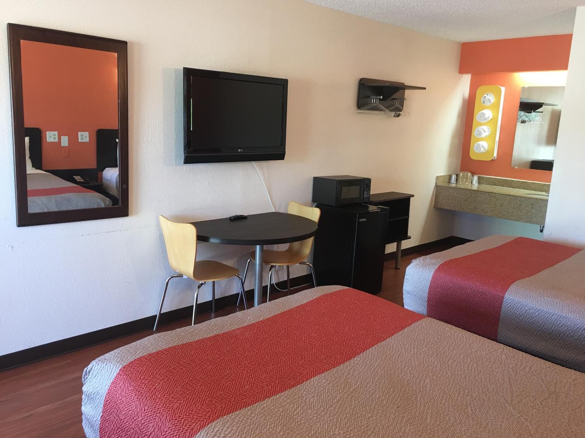 Motel 6-Richmond, VA - Midlothian Turnpike property views in Richmond, VA — gallery photo 3
