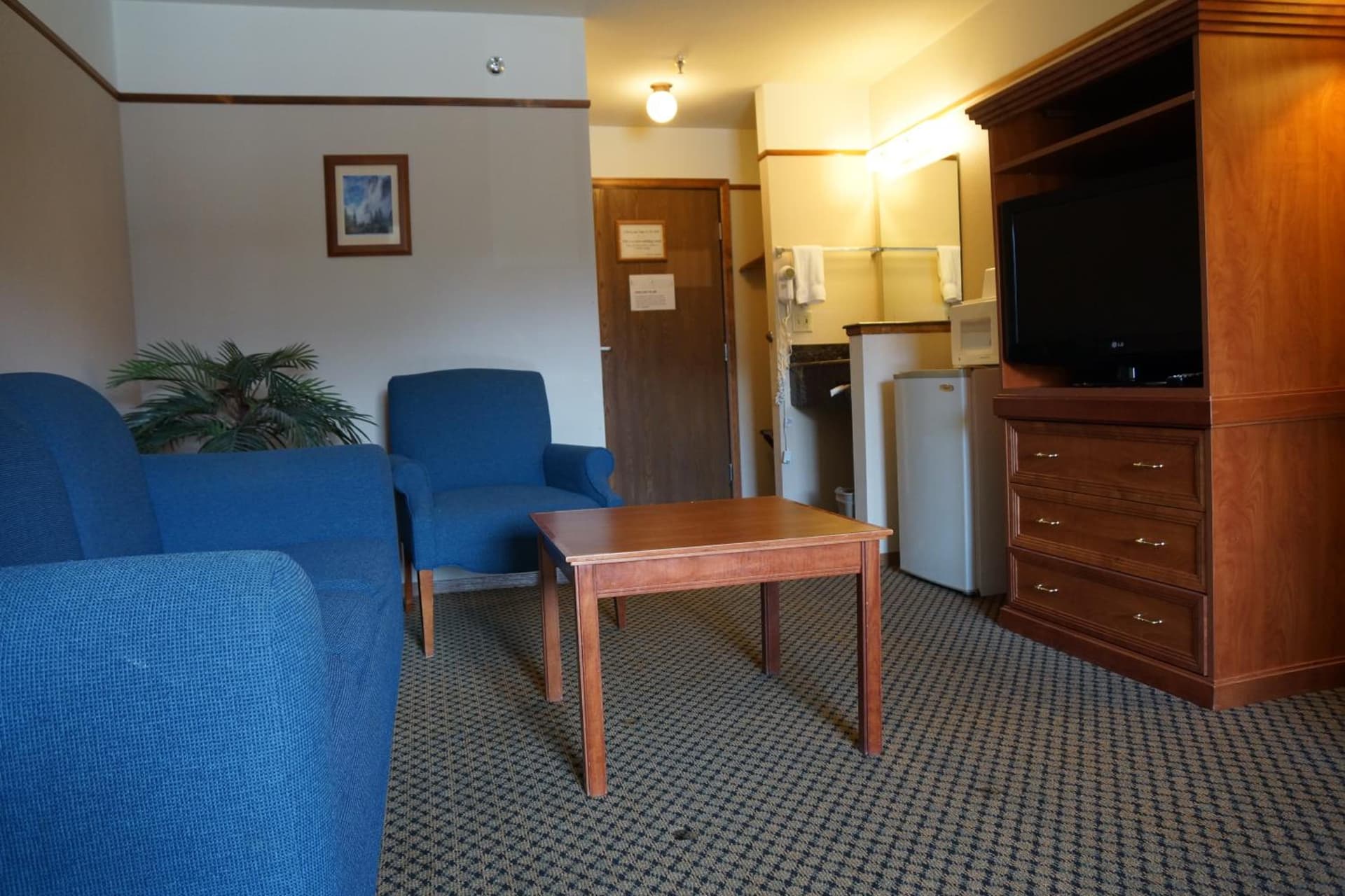 Luxury Inn & Suites property views in Silverthorne, CO — gallery photo 3