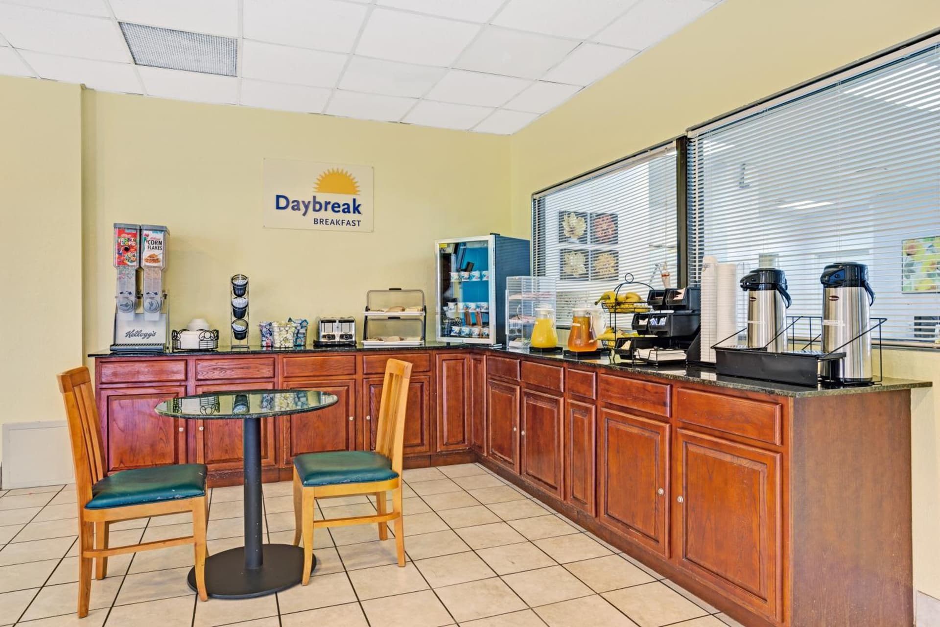 Days Inn by Wyndham Norfolk Military Circle gallery photo in Norfolk, VA — image 5