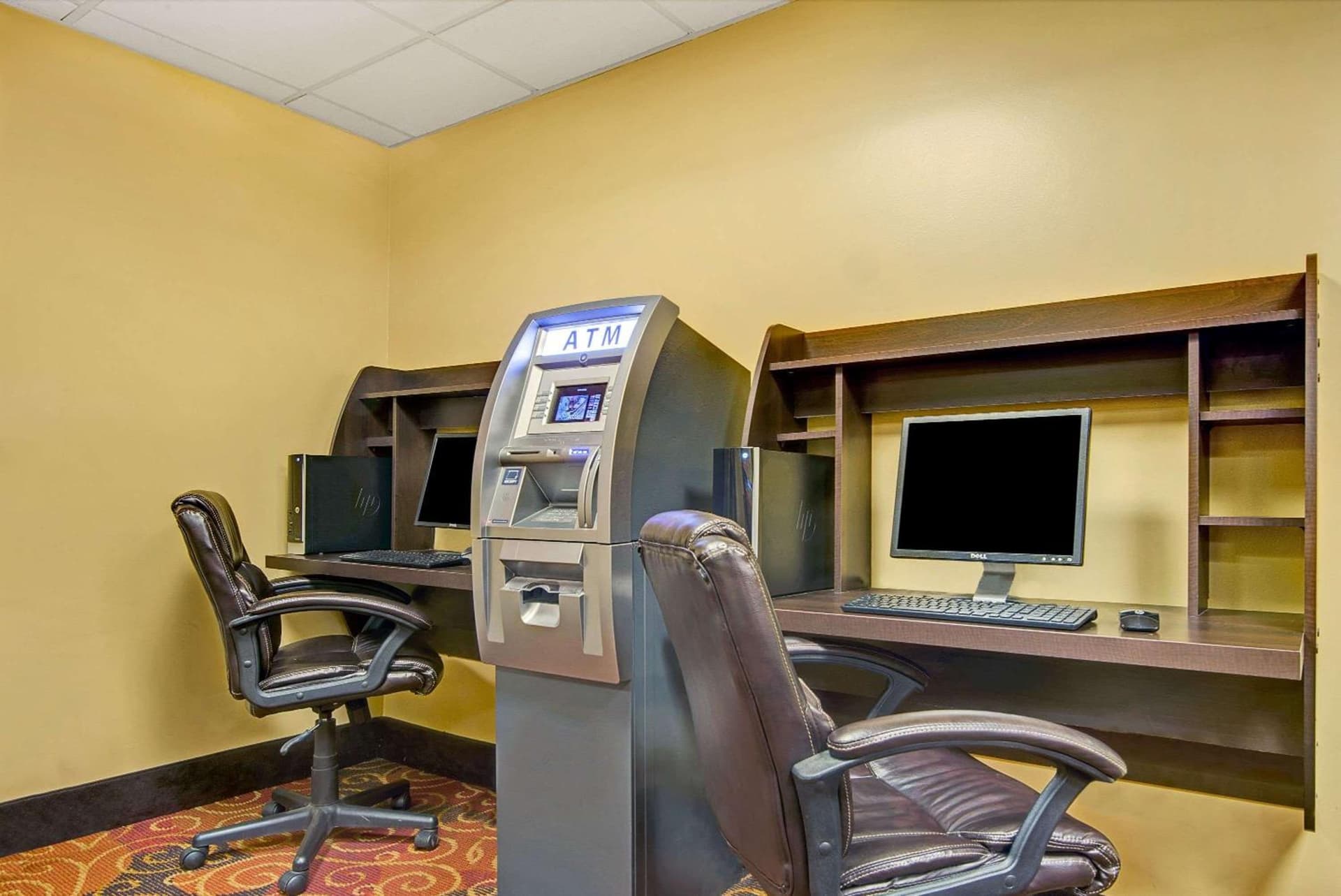 Super 8 by Wyndham Stamford/New York City Area gallery photo in Stamford, CT — image 14