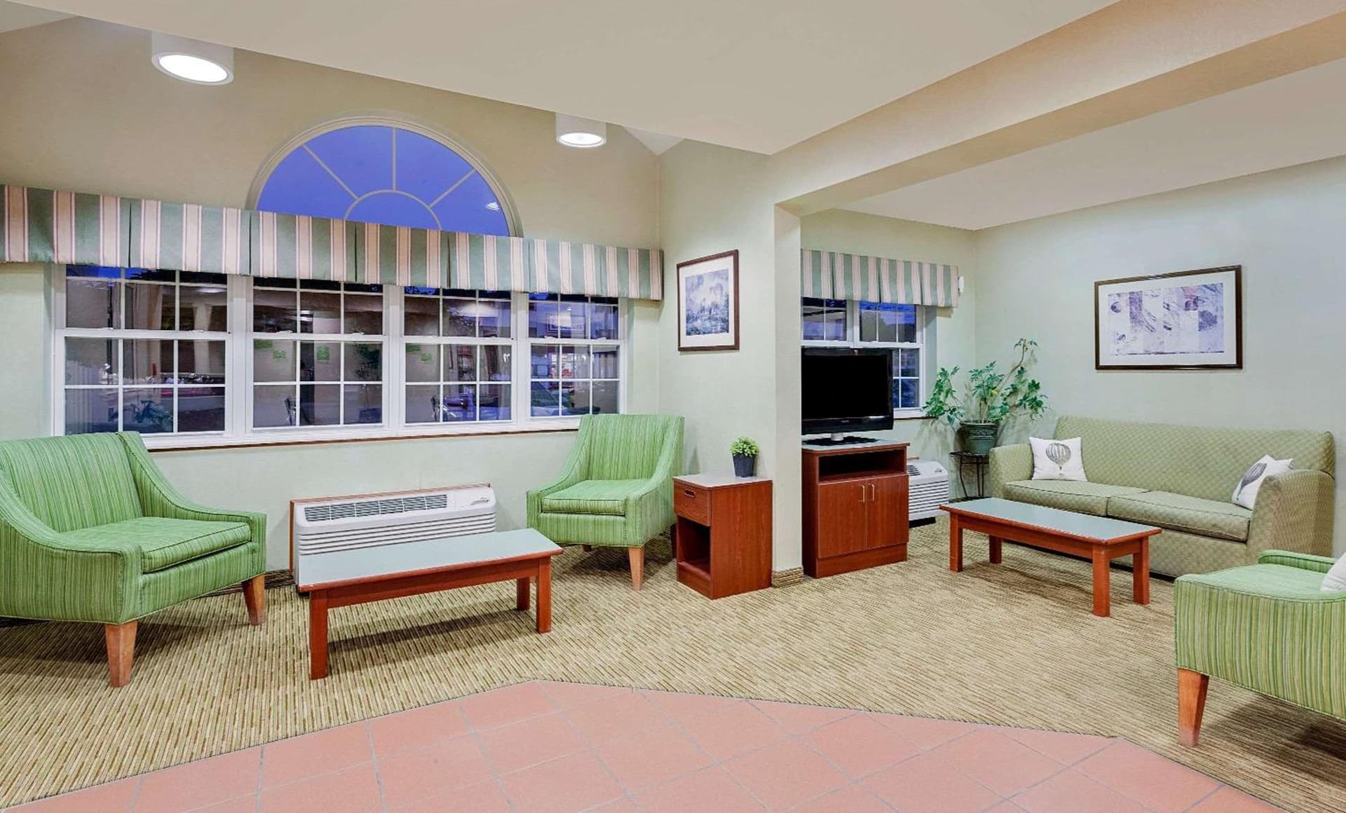 Microtel Inn & Suites by Wyndham Wellsville interior in Wellsville, NY — gallery photo 2