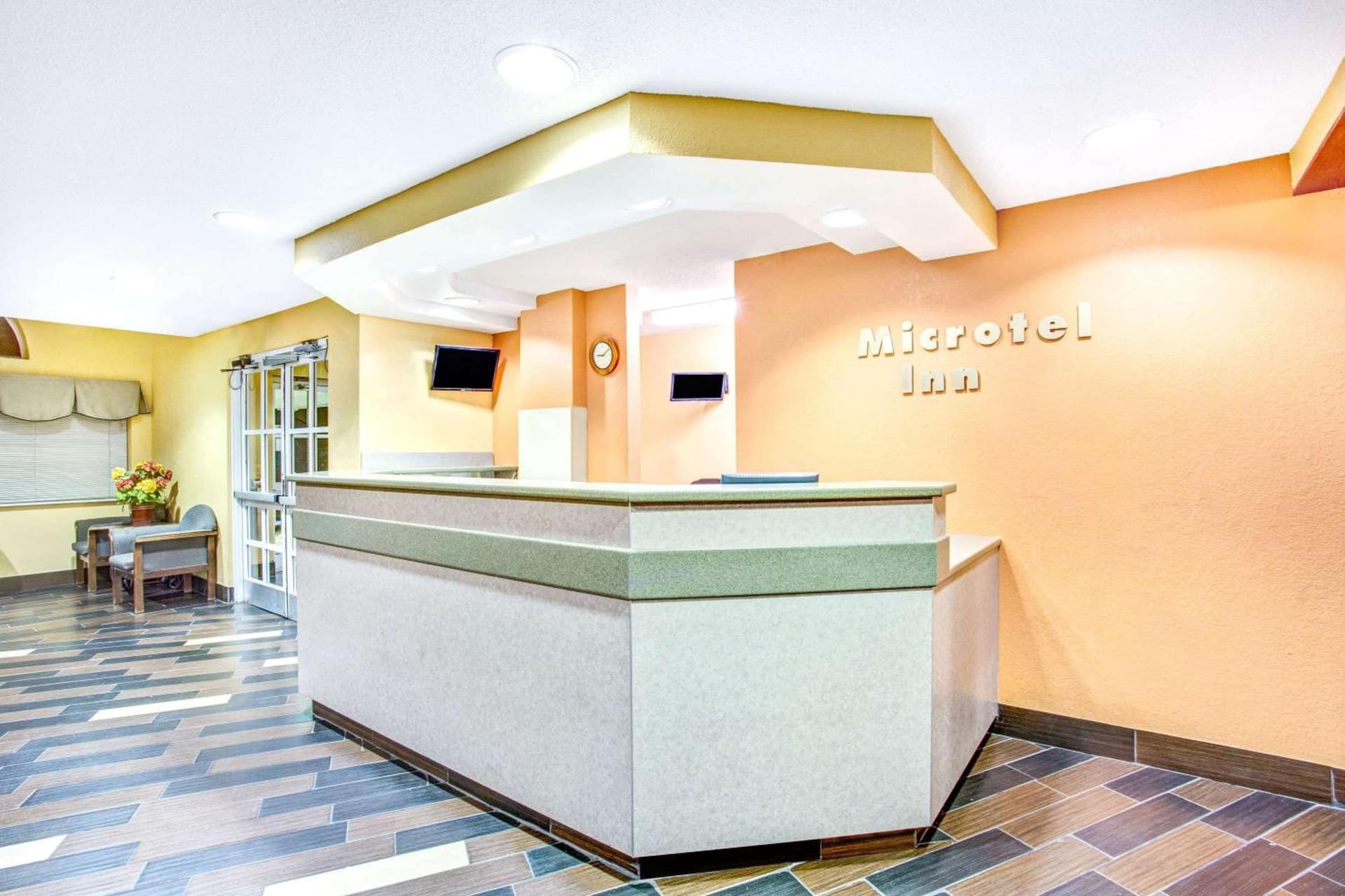 Microtel Inn & Suites Newport News gallery photo in Newport News, VA — image 11
