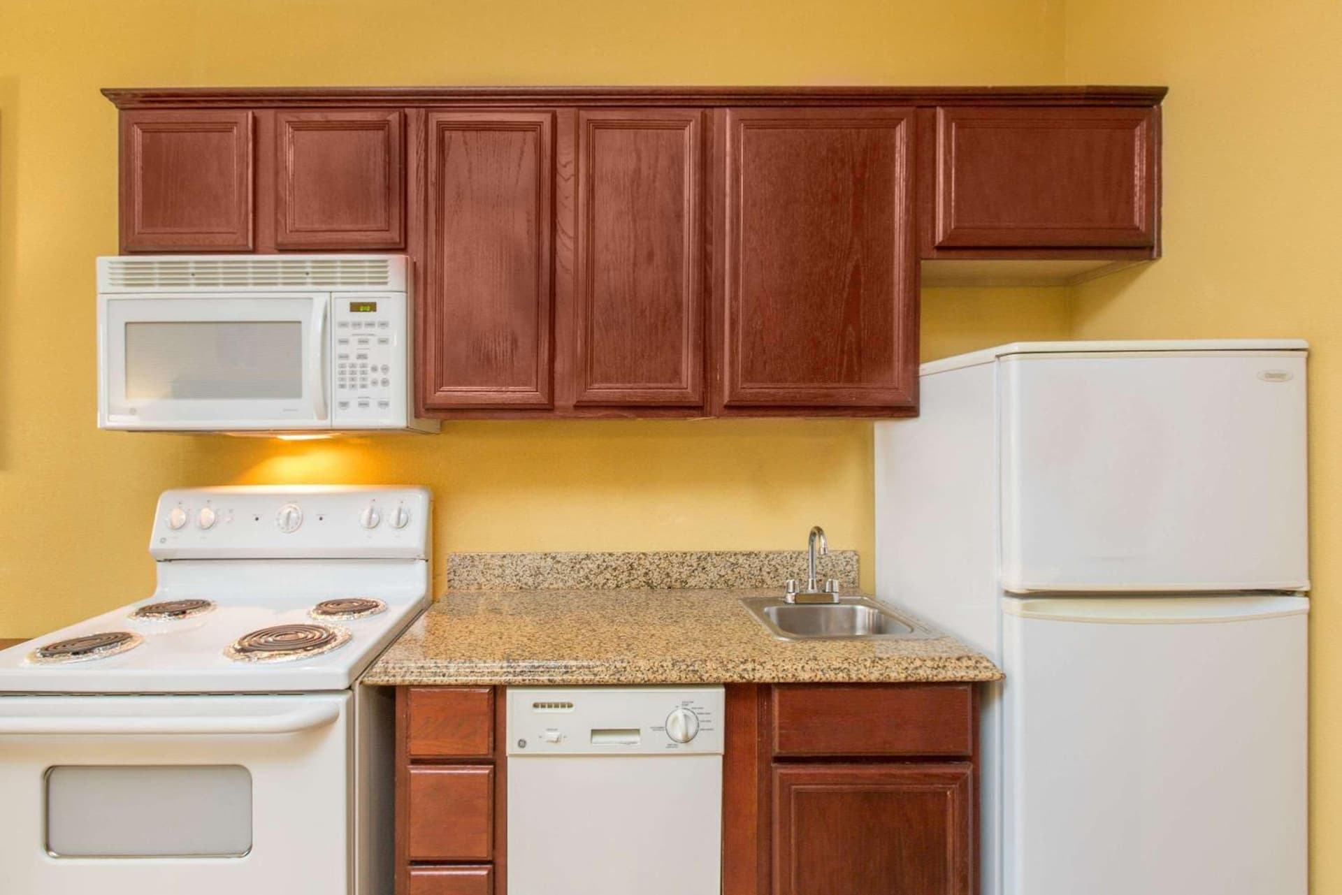 Hawthorn Extended Stay by Wyndham Corpus Christi Padre Isle gallery photo in Corpus Christi, TX — image 33