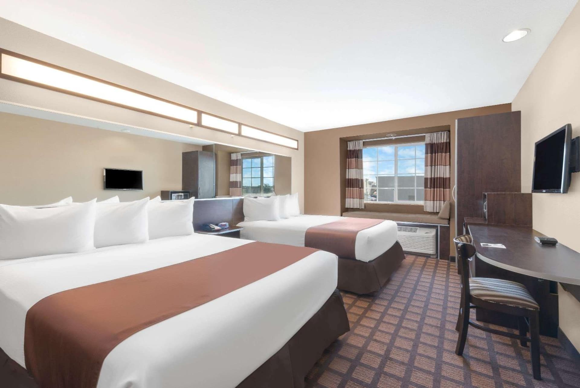 Microtel Inn & Suites by Wyndham property views in Midland, TX — gallery photo 3
