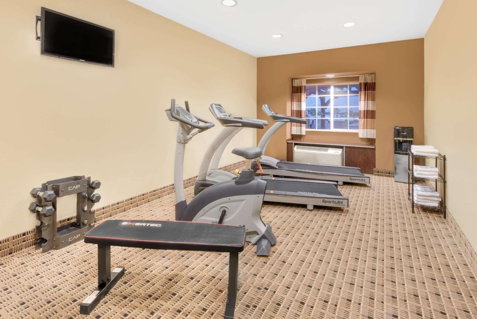 Microtel Inn & Suites by Wyndham gallery photo in Midland, TX — image 9