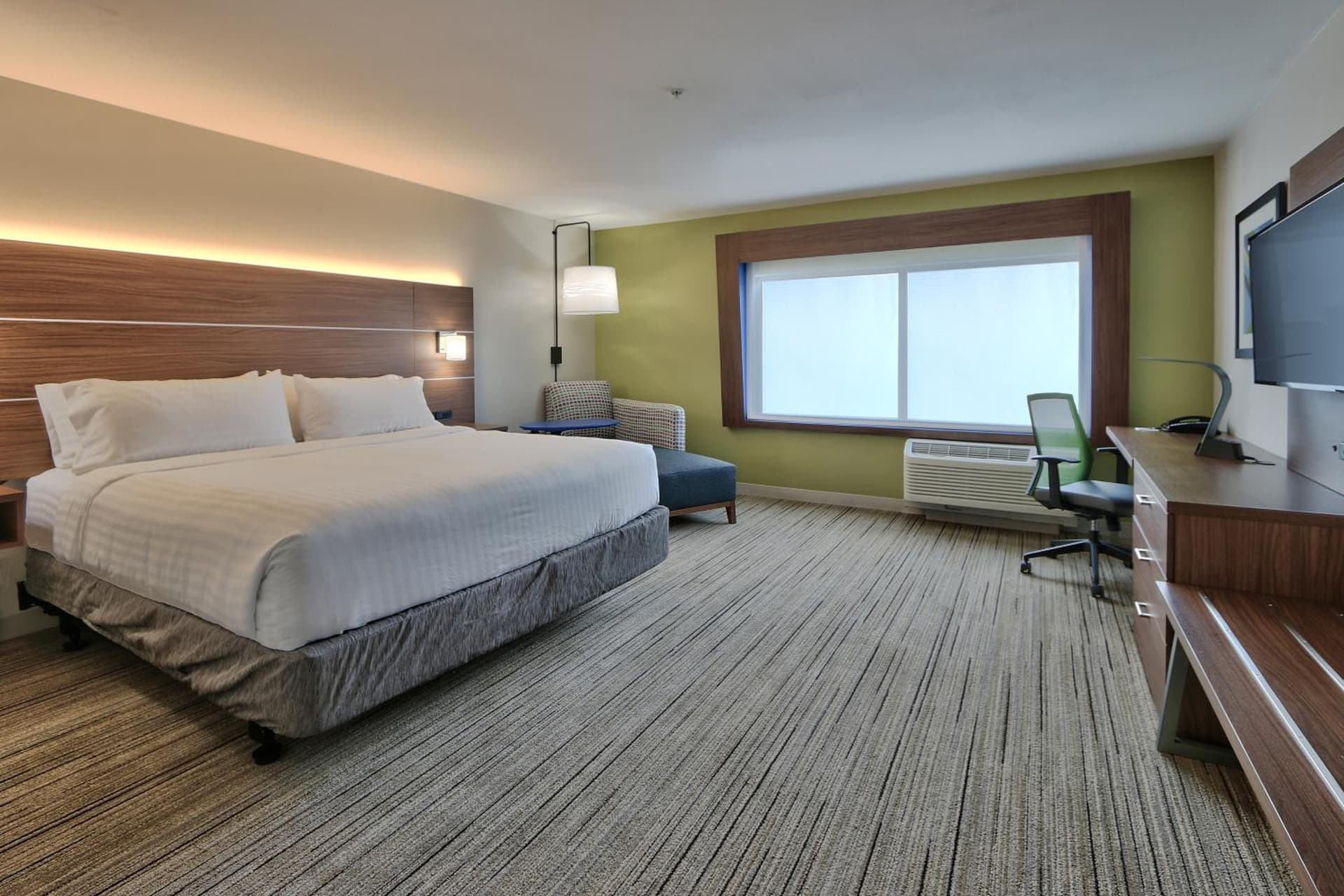 Holiday Inn Express & Suites Broomfield by IHG interior in Broomfield, CO — gallery photo 2