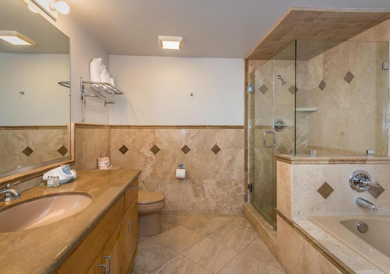 Little Sur Inn gallery photo in Cambria, CA — image 11