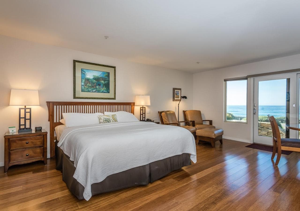 Little Sur Inn gallery photo in Cambria, CA — image 25