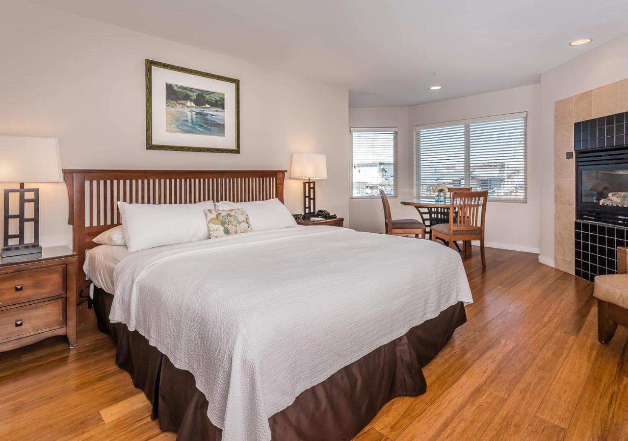 Little Sur Inn gallery photo in Cambria, CA — image 17
