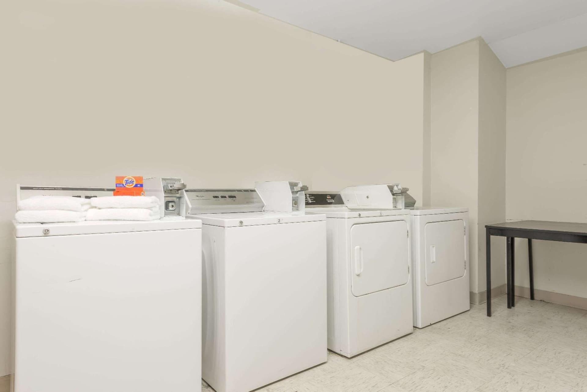 Microtel Inn & Suites by Wyndham Philadelphia Airport gallery photo in Philadelphia, PA — image 11