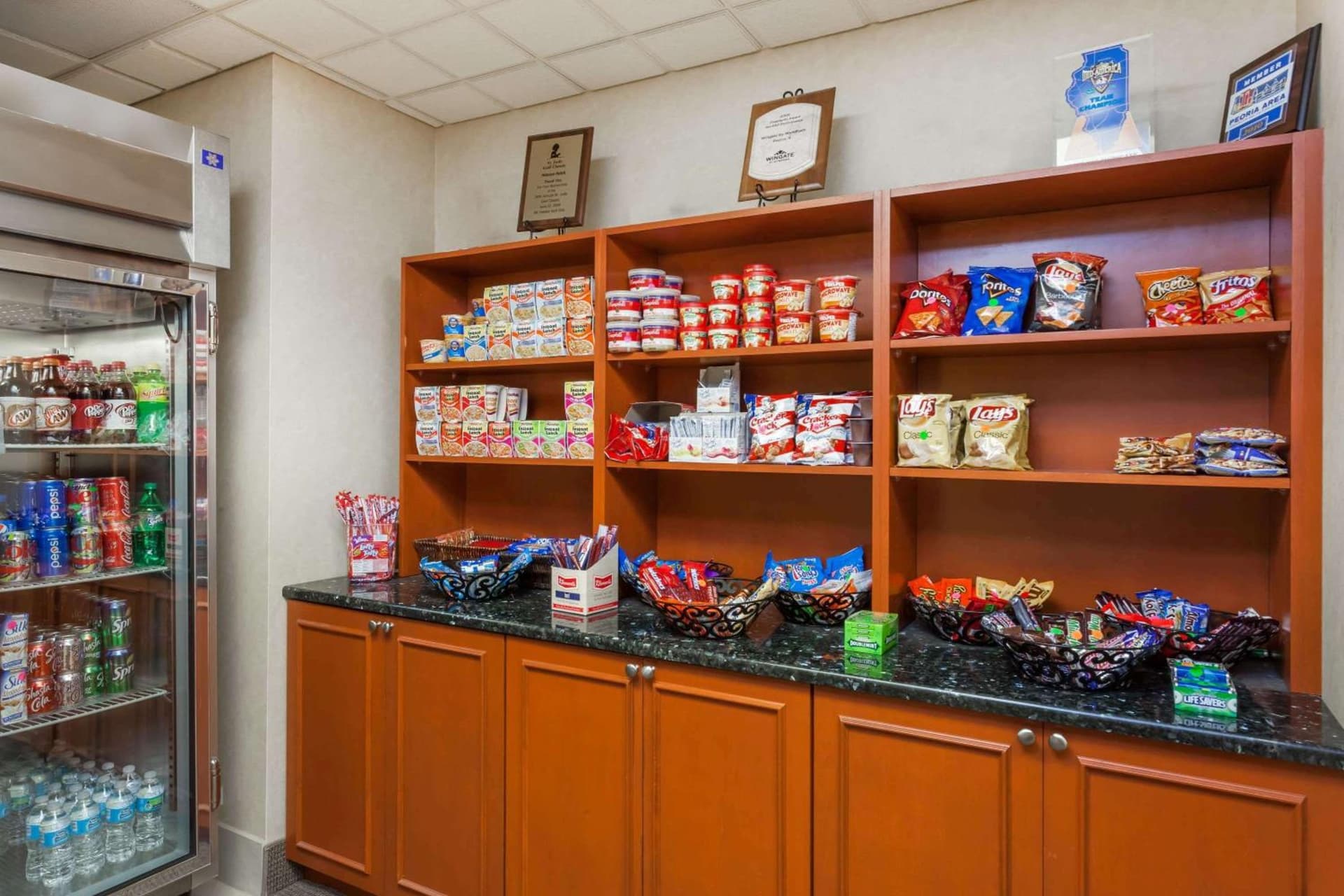 Wingate by Wyndham Peoria - Complimentary Area Shuttle gallery photo in Peoria, IL — image 37
